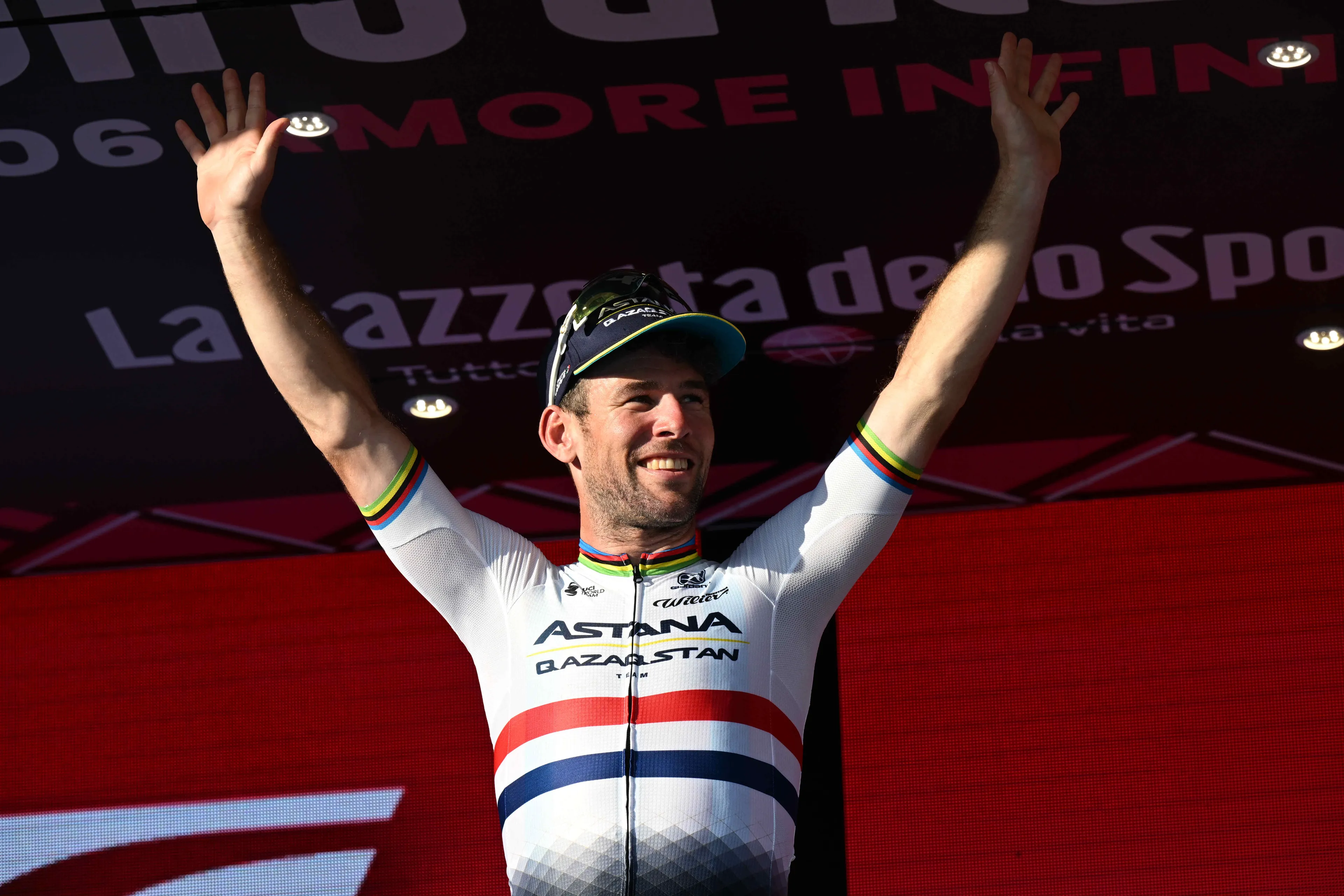 Adam Hansen confía en que Mark Cavendish bata el récord de Merckx en el Tour: "Lo arriesgará todo por esa etapa"