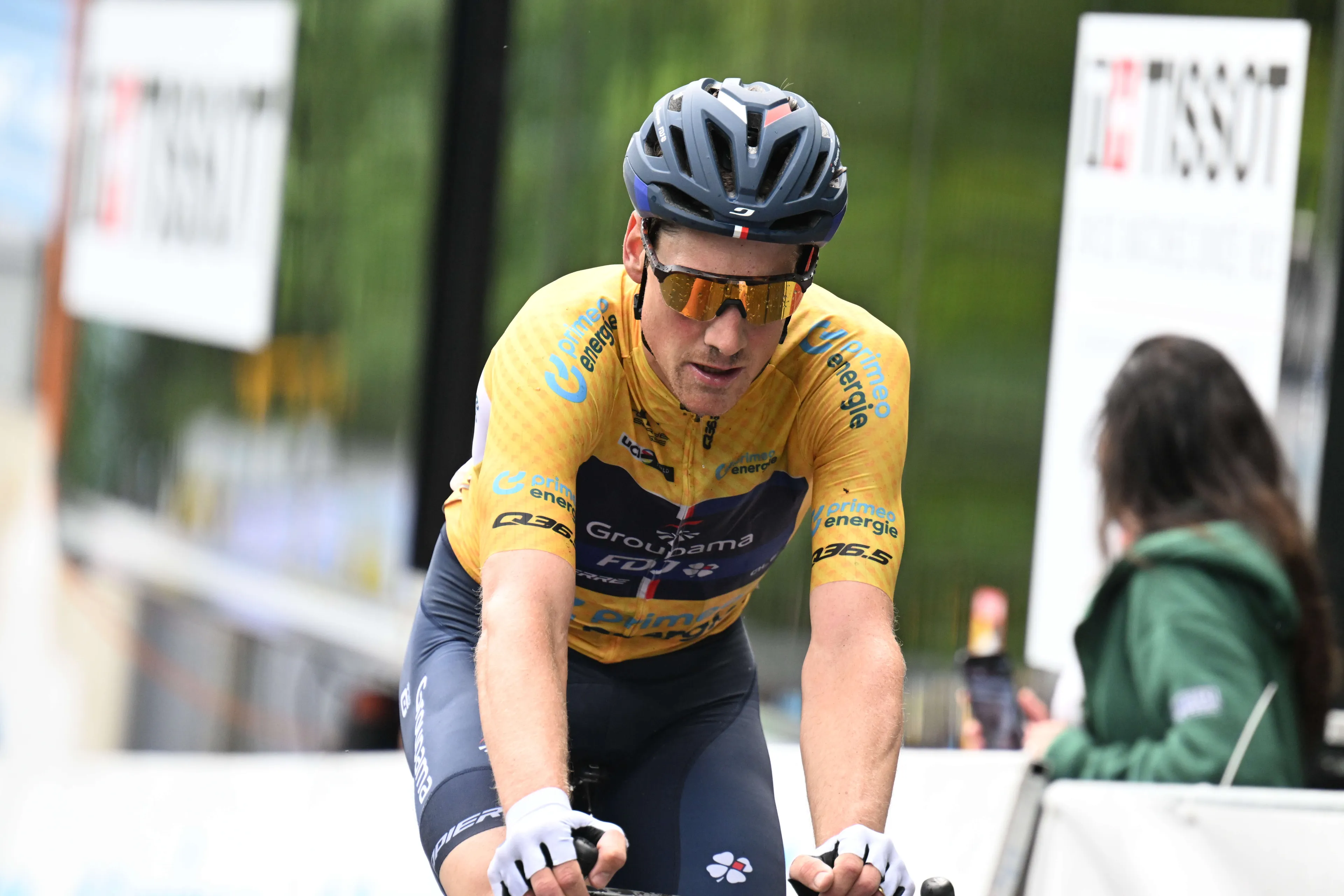 37 corredores abandonan la Vuelta a Suiza antes de la 7ª etapa, entre ellos Küng, Girmay, Hirschi y Pello Bilbao