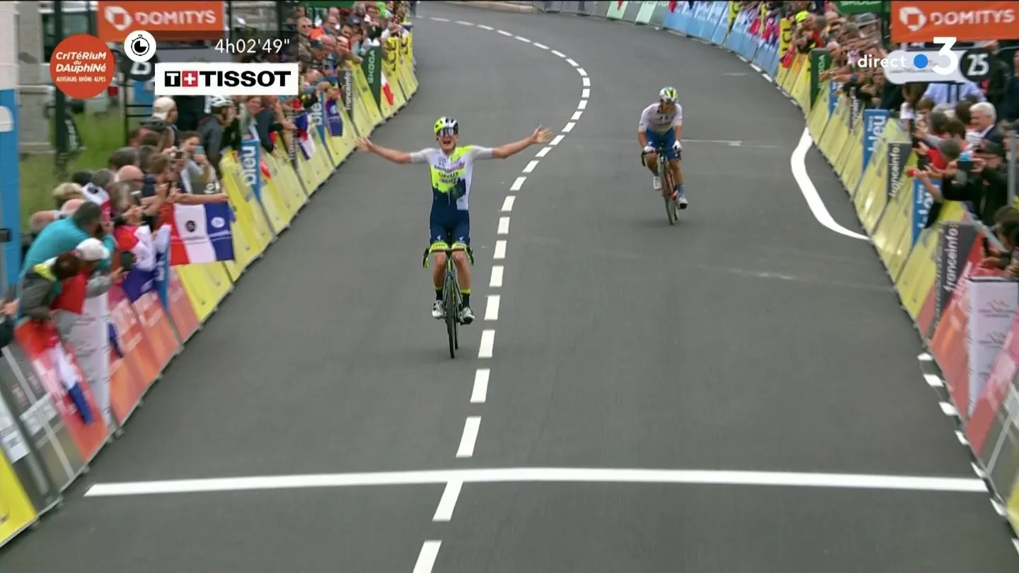 VÍDEO: El dramático esprint que dio a Georg Zimmermann su 1ª victoria World Tour en el Dauphiné