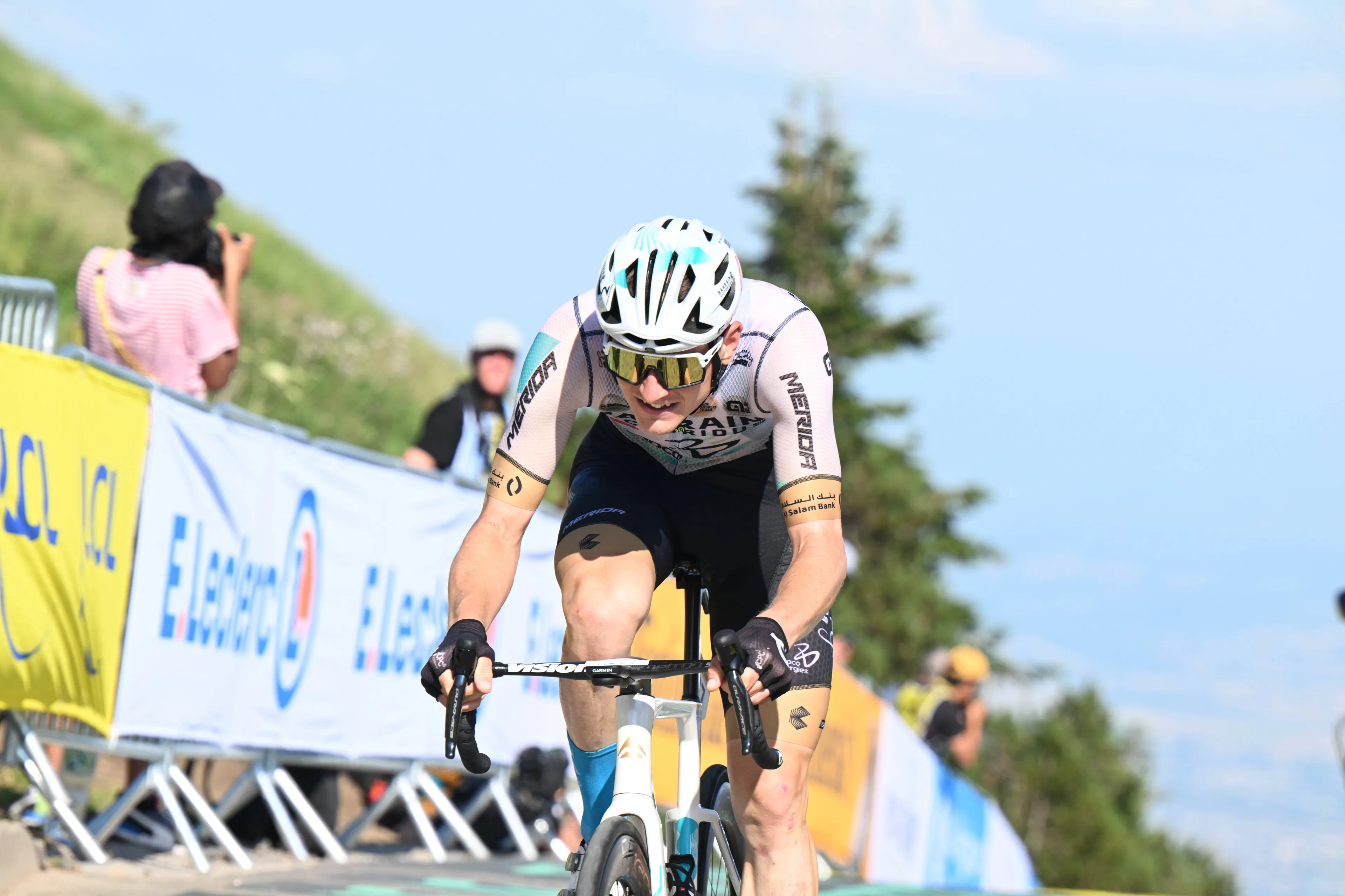 Matej Mohoric advierte de los peligros de la etapa de gravel: "Si Pogacar o Vingegaard se estrellan, sería una gran pérdida"