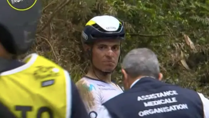 VÍDEO - Durísima caída de Enric Mas y Richard Carapaz: ¡Enric abandona el Tour de Francia!