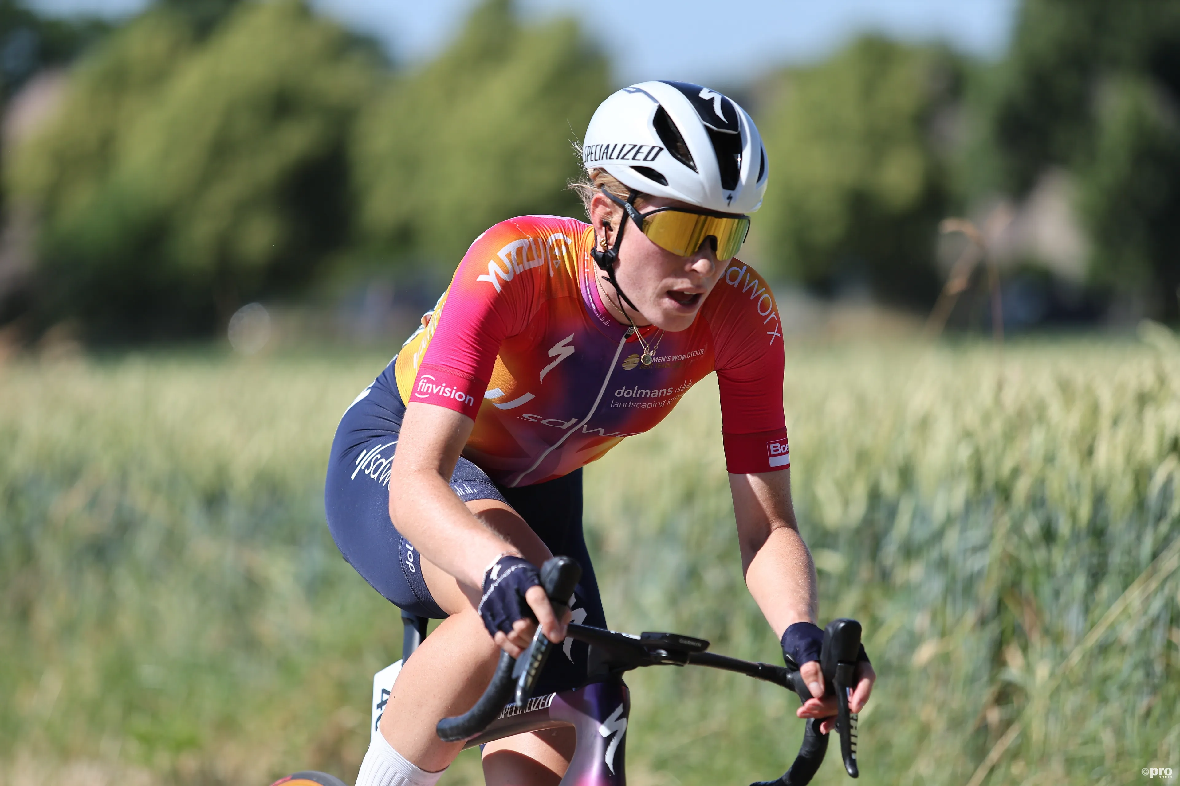 Demi Vollering pronostica una gran batalla antes del inicio del Tour de Francia Femenino: "Creo que habrá una batalla entre varias ciclistas"