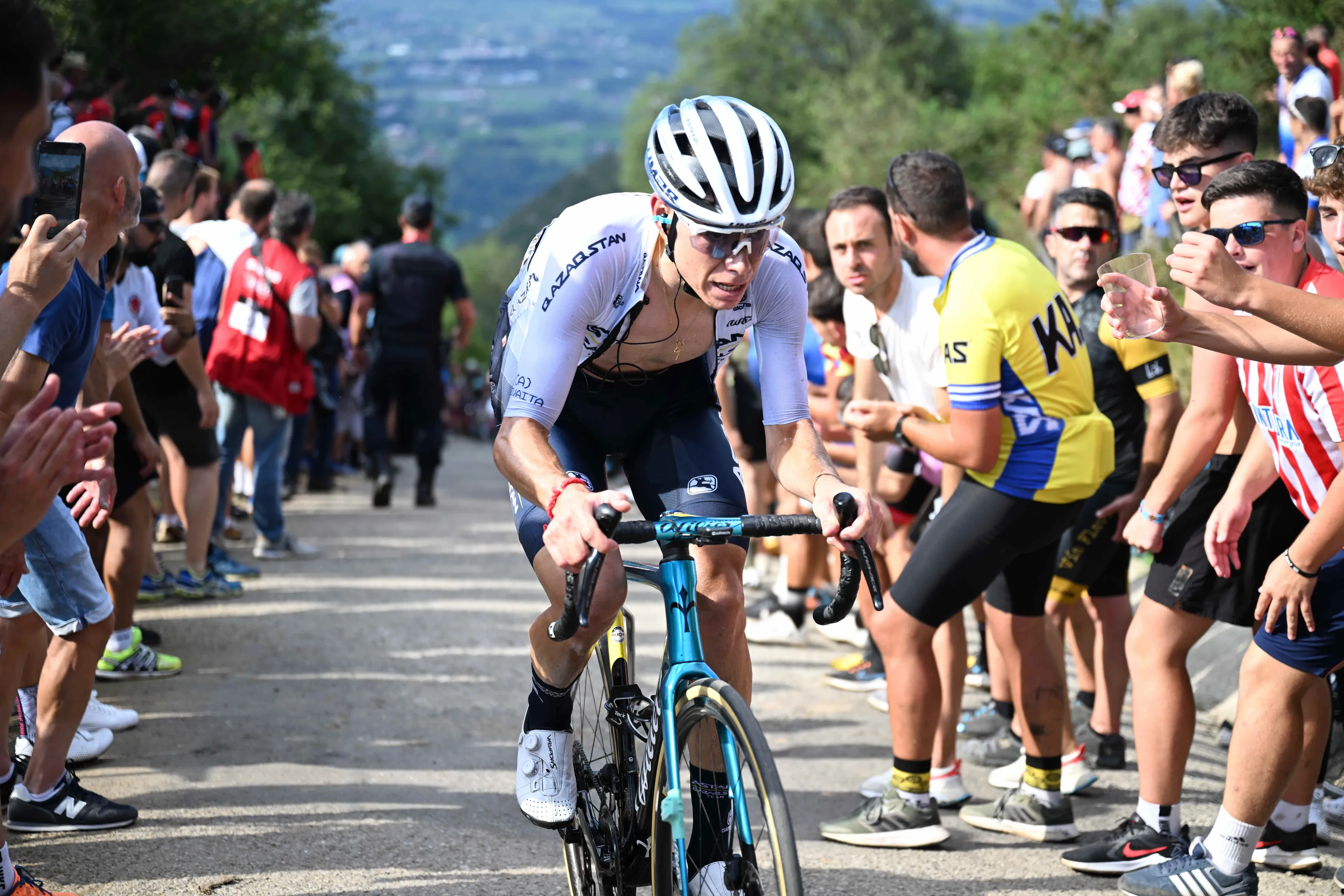 De la Cruz, Romo, Luisle y Battistella, principales armas del Astana para ganar etapas en la Vuelta a España