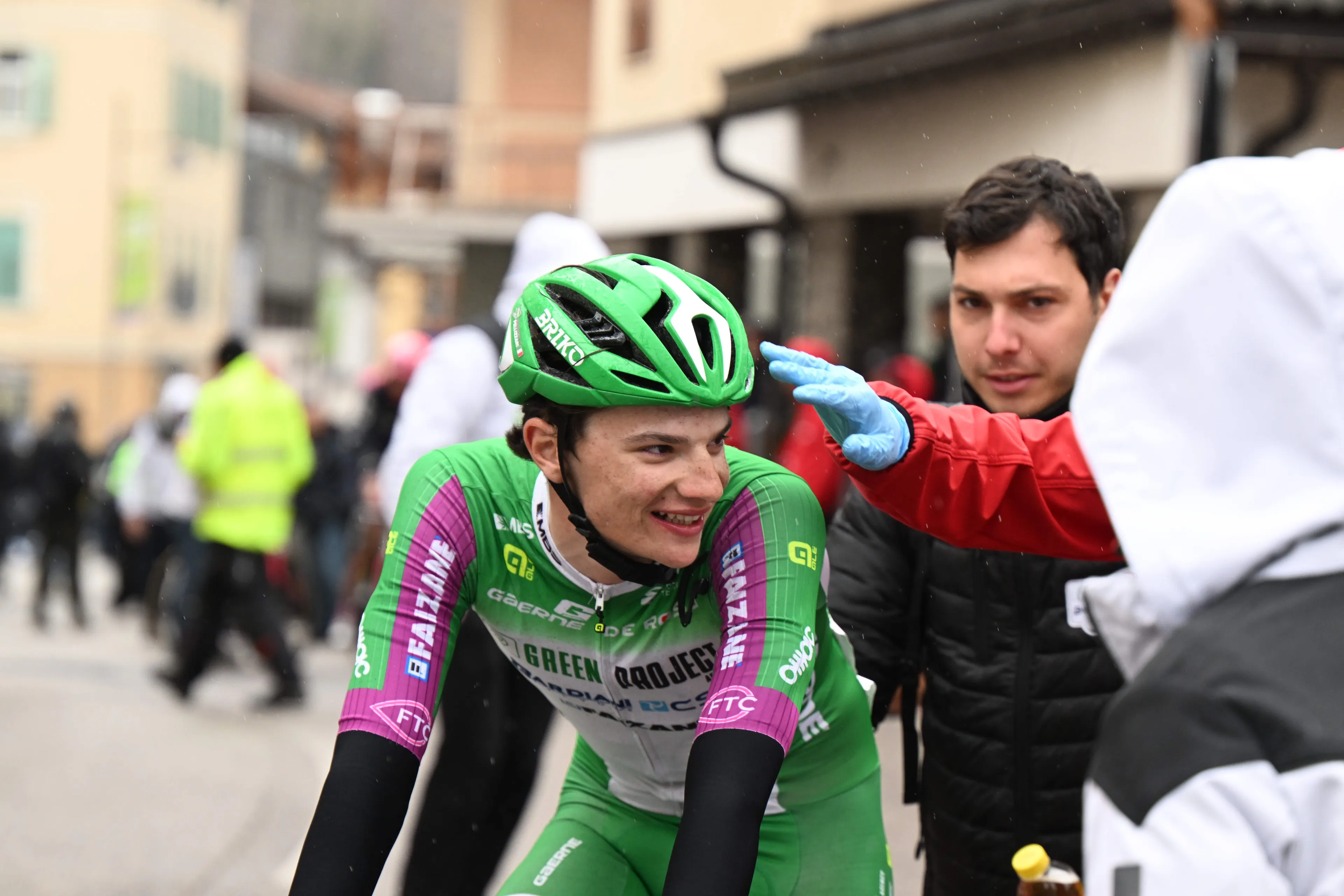 ¡Isaac del Toro hace historia para el ciclismo mexicano tras ganar el Tour del Porvenir!