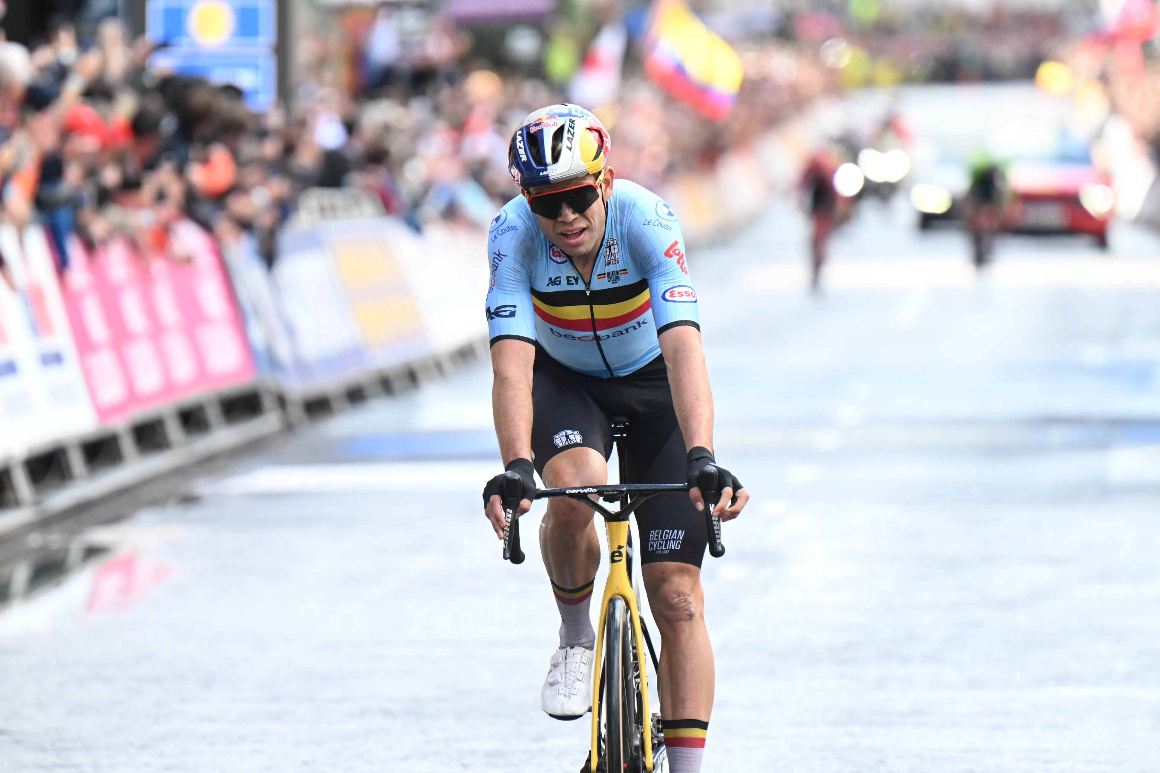 Decepcionante contrarreloj para Wout van Aert: "Fue un poco chocante lo atrás que estaba"