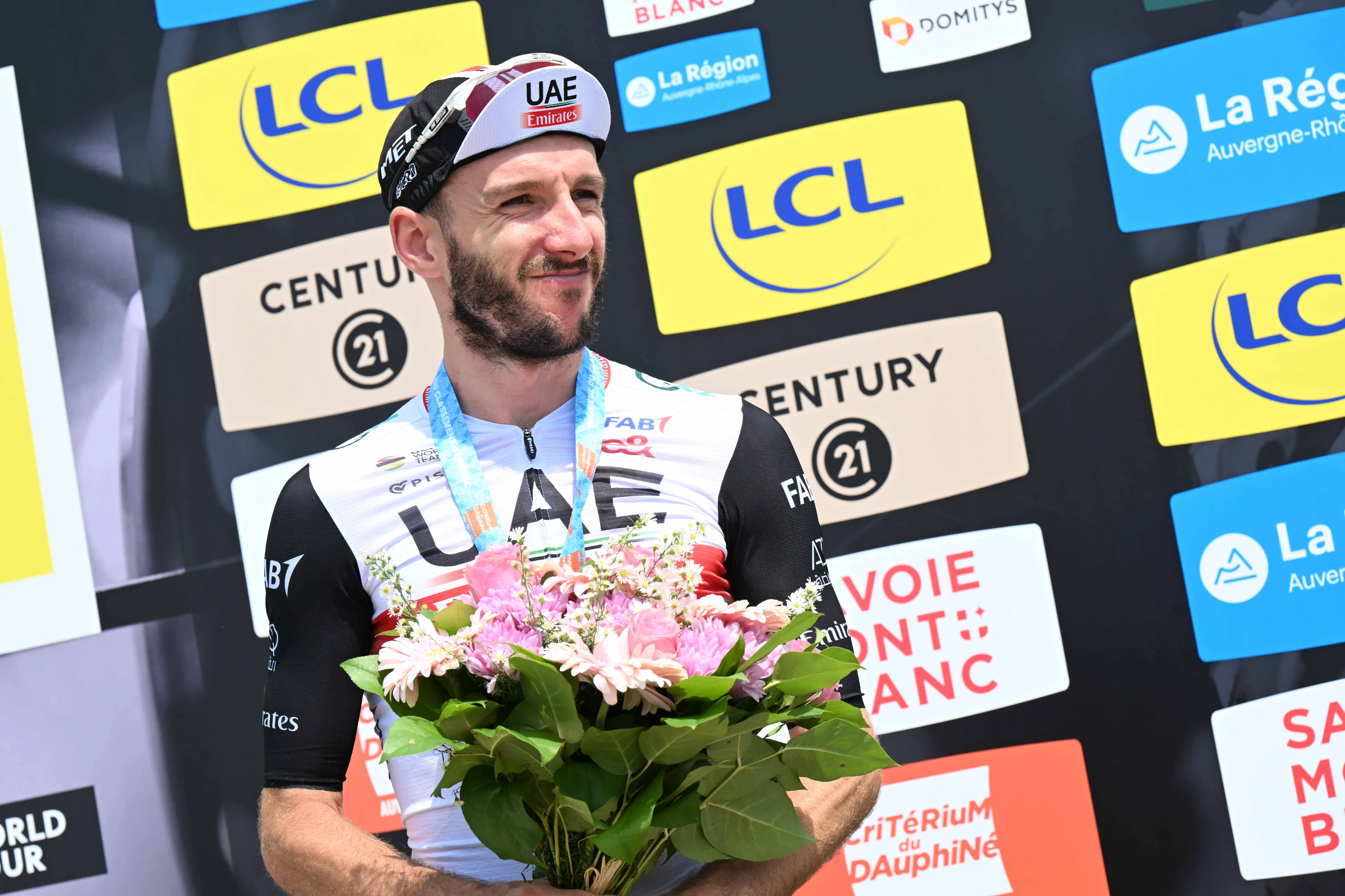 "Llevo años intentando ganar esta carrera" - Adam Yates, tras imponerse en el GP de Montreal