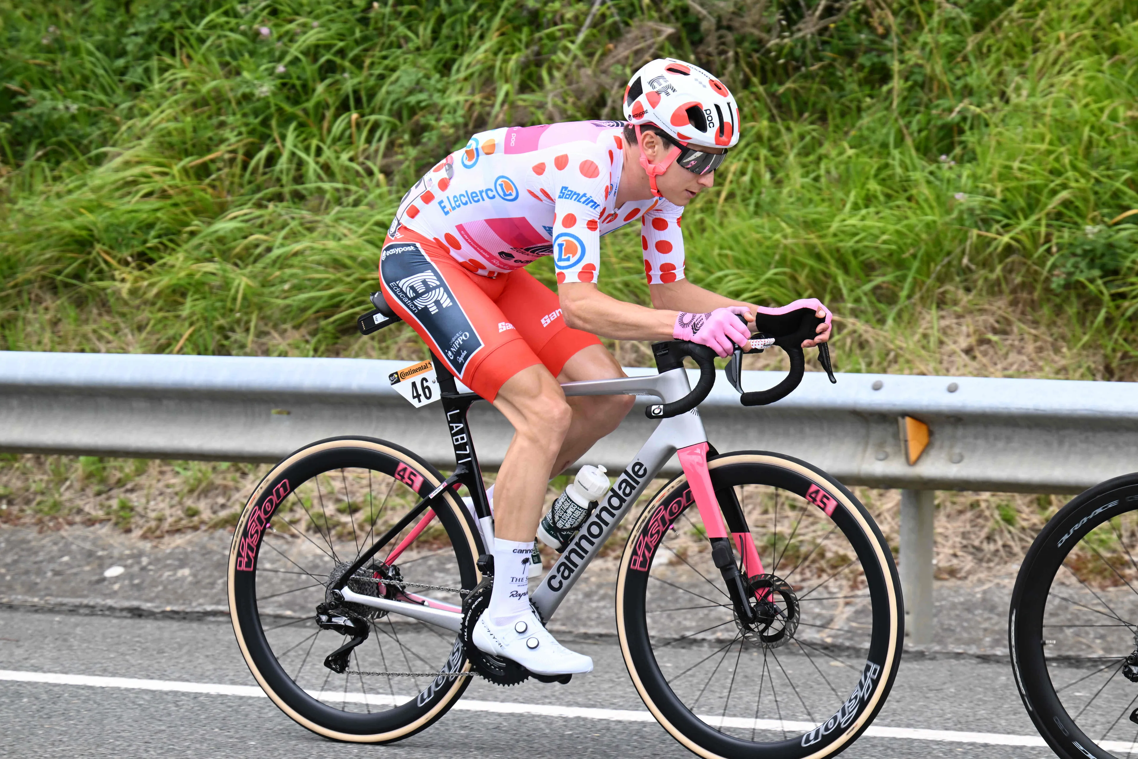 Neilson Powless: "No creo que la general en una Gran Vuelta sea algo en lo que realmente esté pensando"