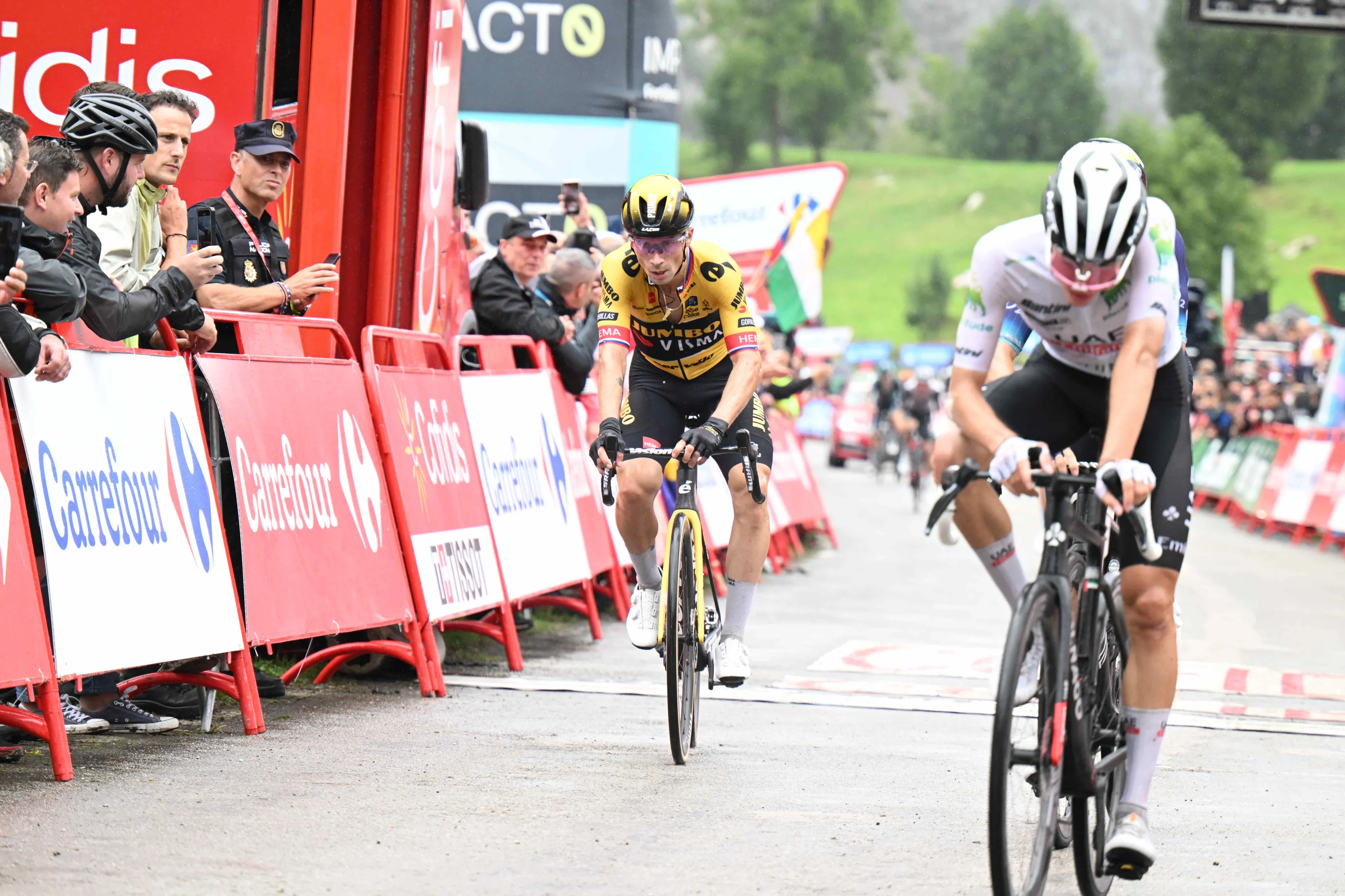 Primoz Roglic no ve ningún drama en lo que hizo Jumbo-Visma en la Vuelta: "Hemos ganado, ¿no?"