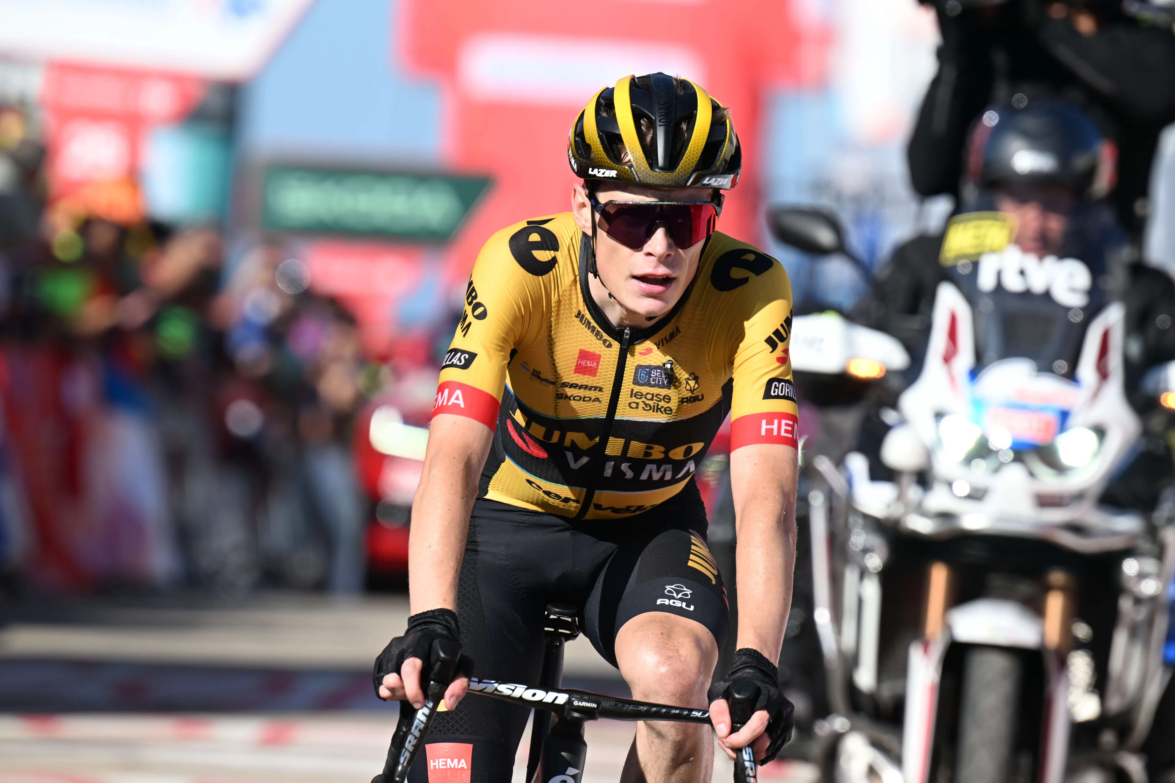 EN VIVO ETAPA 4 ITZULIA 2024: Primeros compases de una etapa que puede empezar a decidir la general