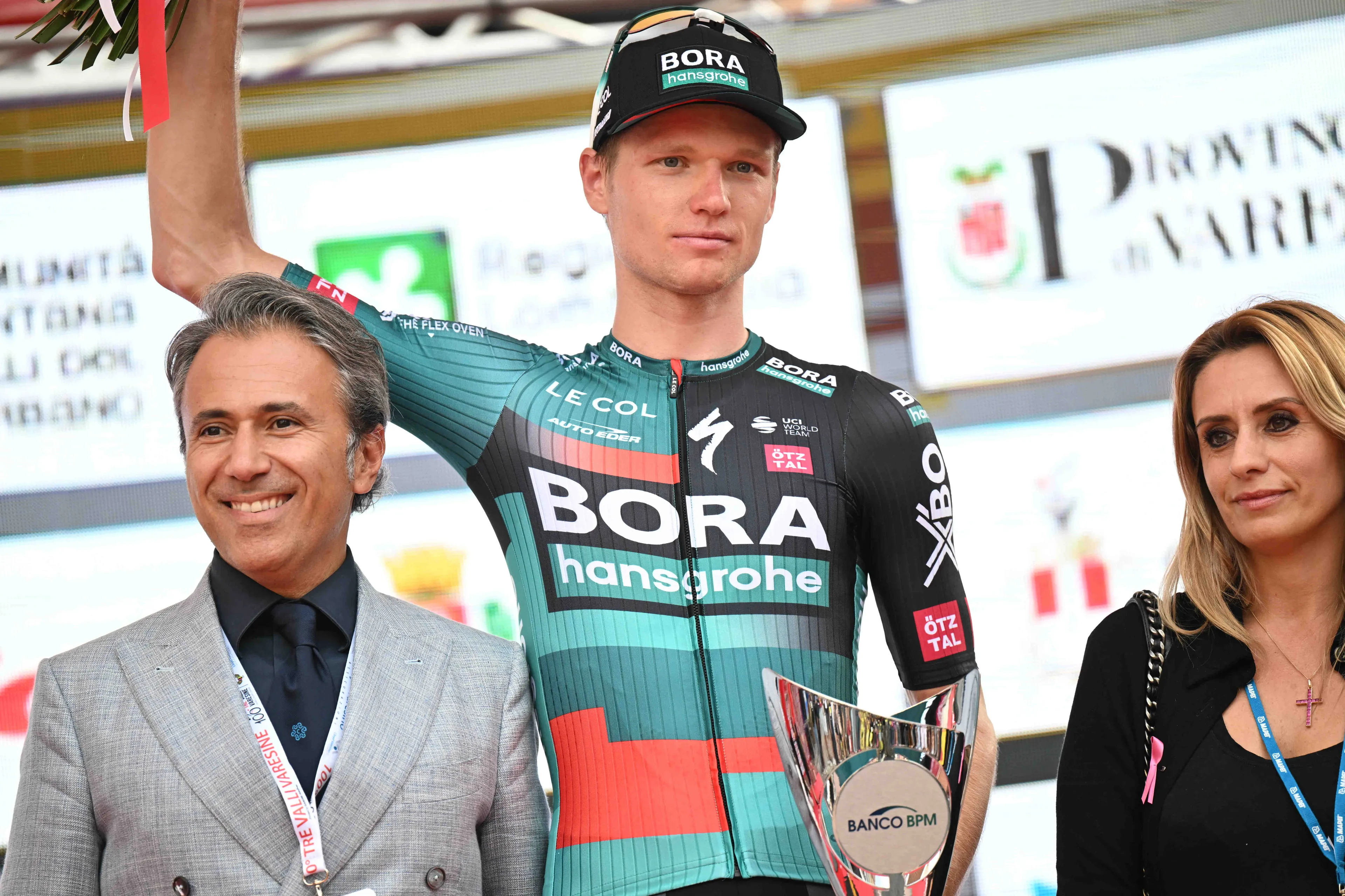 Aleksandr Vlasov, enfadado con el final en cuesta del Trofeo Serra de Tramuntana que supuso su derrota: "Qué absurdo"