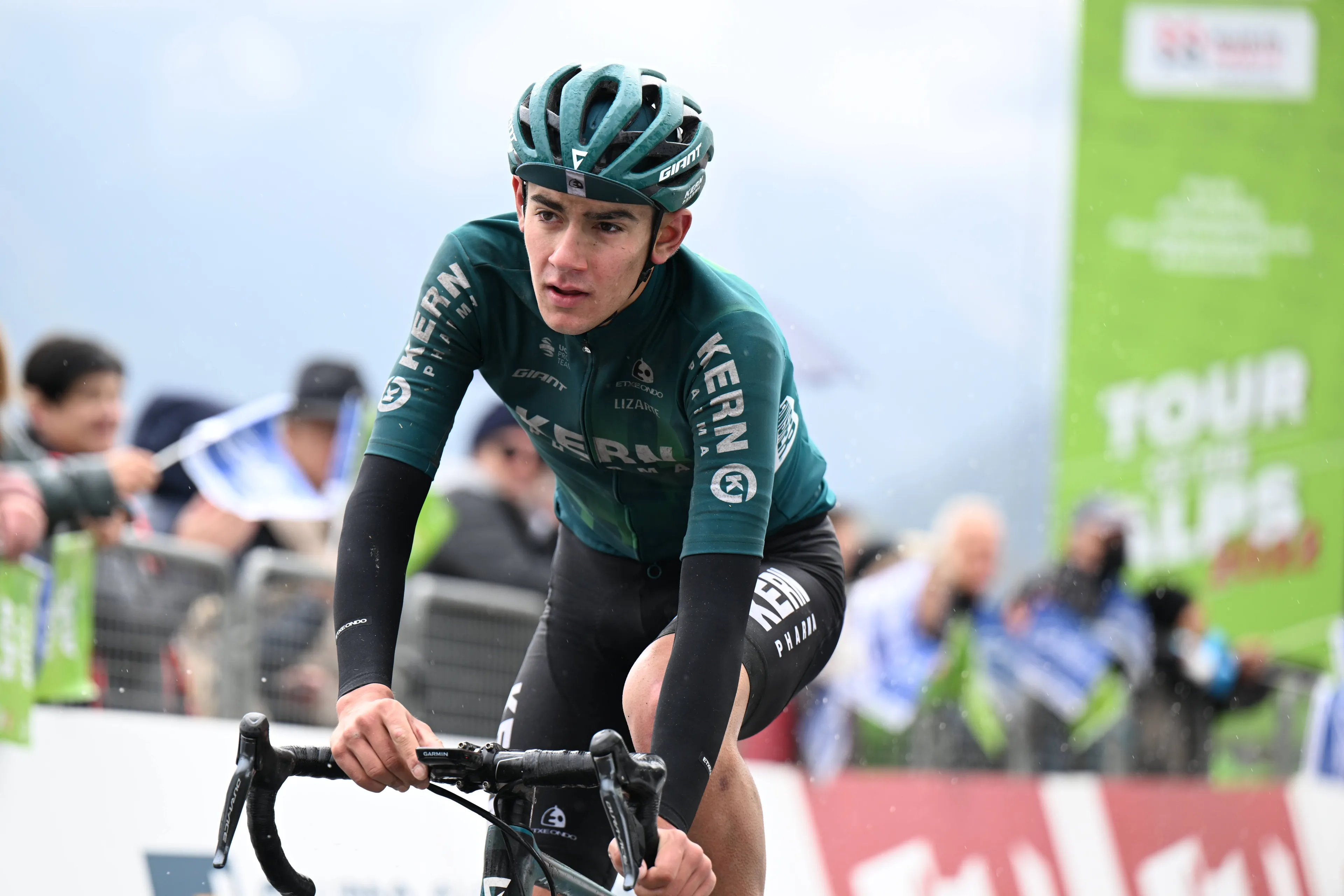 Matxín se deshace en elogios hacia Igor Arrieta, joven promesa del UAE: "Tiene todo para ser un gran ciclista a nivel mundial"