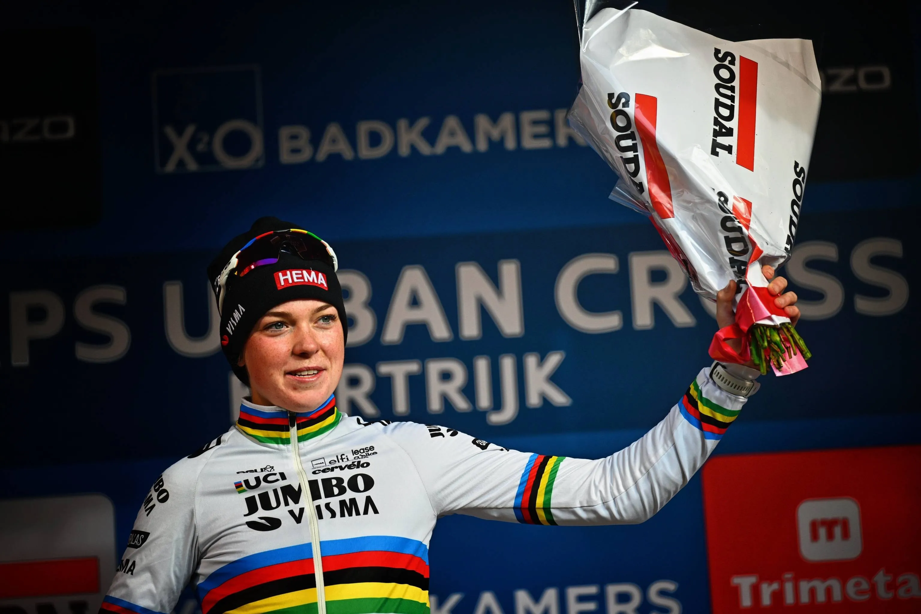 Fem van Empel vuelve a ganar en Amberes y sigue imparable en la Copa del Mundo de Ciclocross