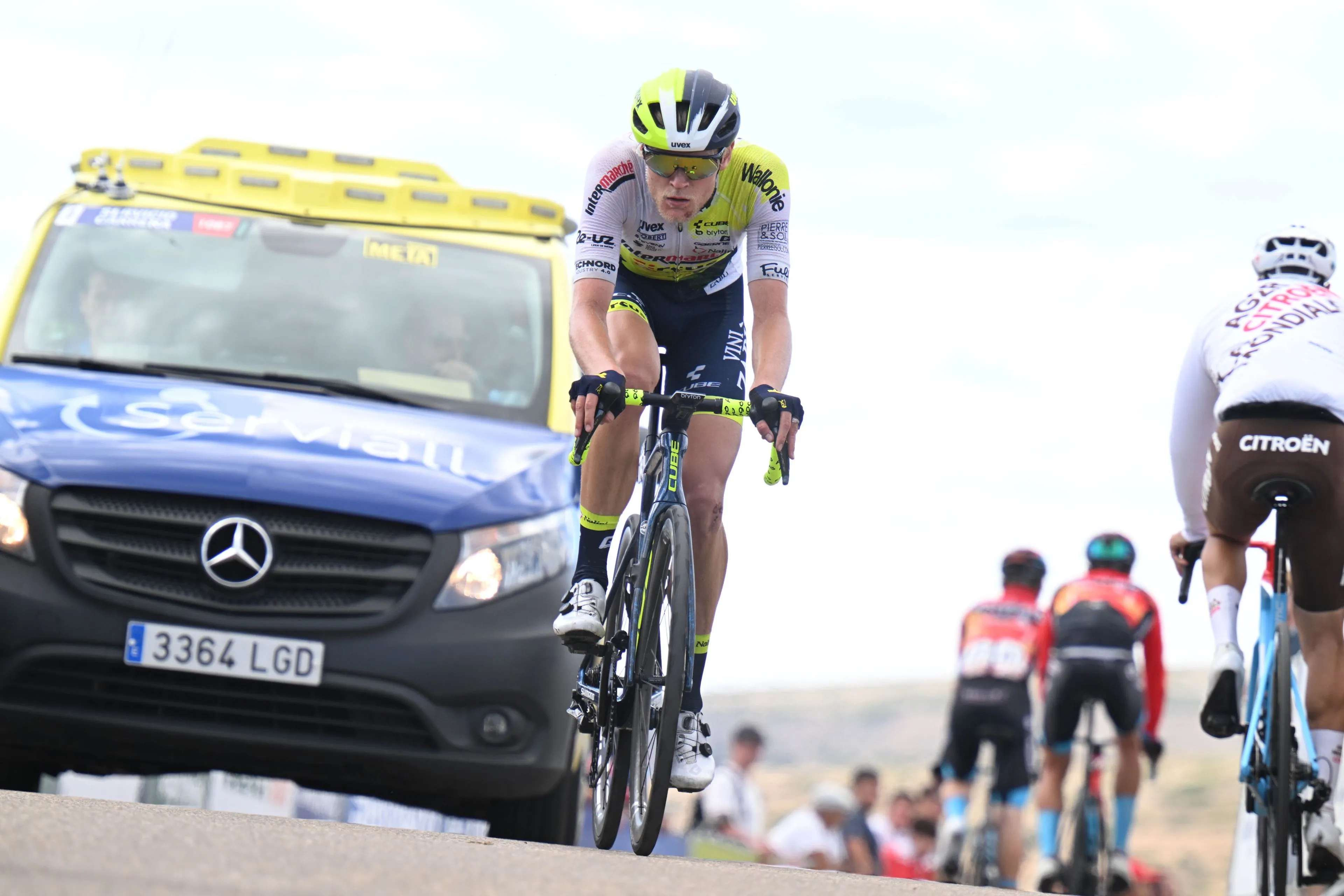 Julius Johansen y la otra cara del ciclismo profesional: "Me mudé a España y he creado mi hogar, pero no sé si podré mantenerlo"