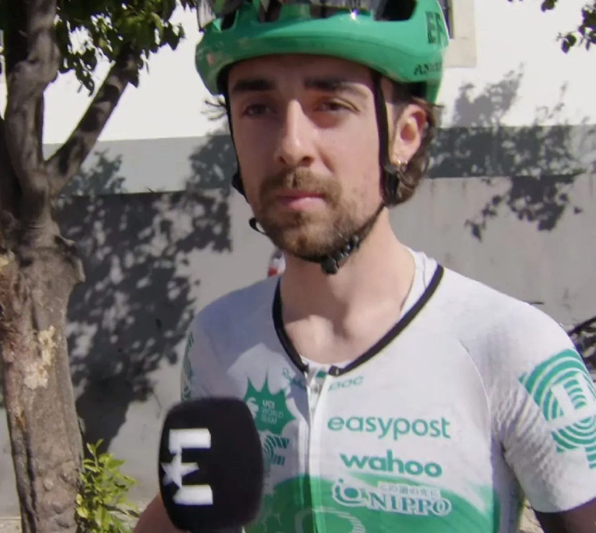 Ben Healy y la clave por la que competirá por la victoria en la Strade Bianche: "Los tramos de gravel van a estar bastante embarrados hoy"