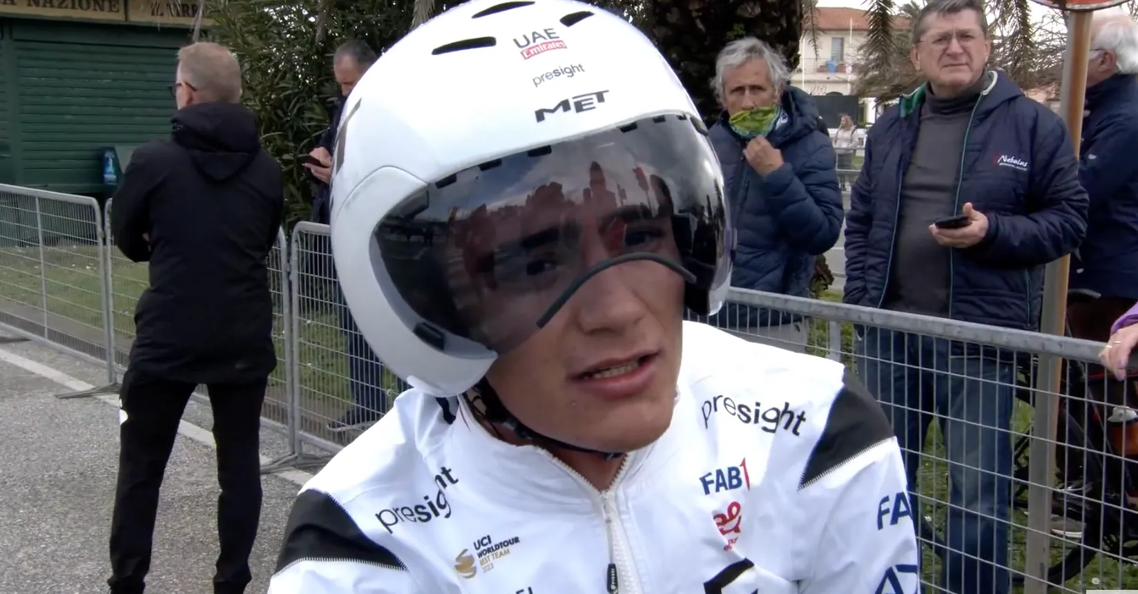 Isaac del Toro se quita presión en la Tirreno Adriático: "Si aparece la oportunidad intentaremos aprovecharla, pero estamos aquí para disfrutar"