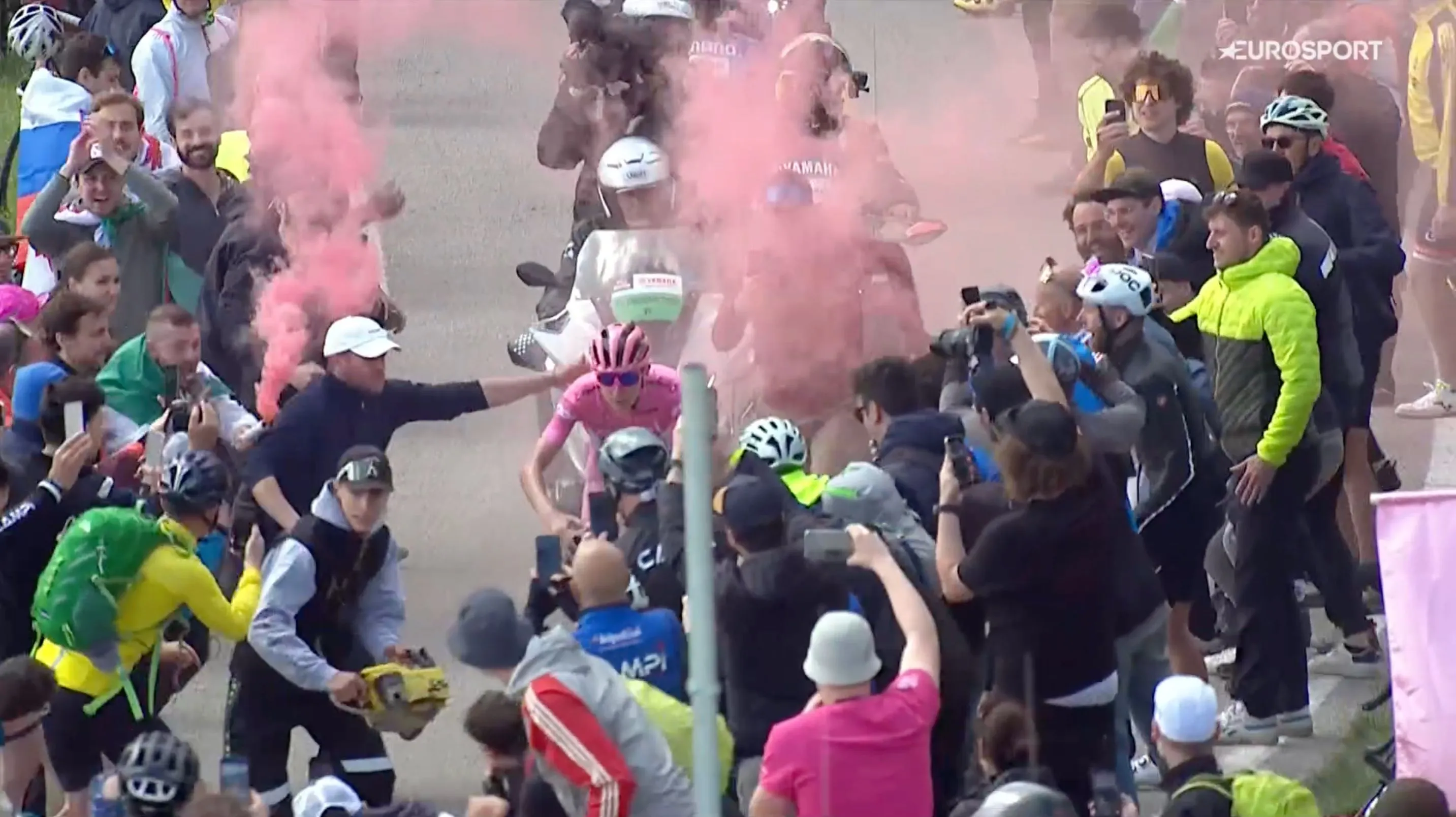 EN DIRECTO | Etapa 20 Giro de Italia 2024: ¡Pogacar, directo a por su sexto triunfo de etapa!