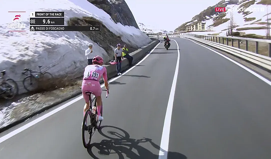 EN DIRECTO | Etapa 15 Giro de Italia 2024: ¡Últimos 10 km! ¿Podrá Nairo Quintana aguantar y ganar a Tadej Pogacar?
