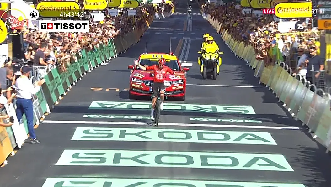 Así vivimos EN DIRECTO la etapa 2 del Tour de Francia con la victoria de Vauquelin y el liderato de Pogacar
