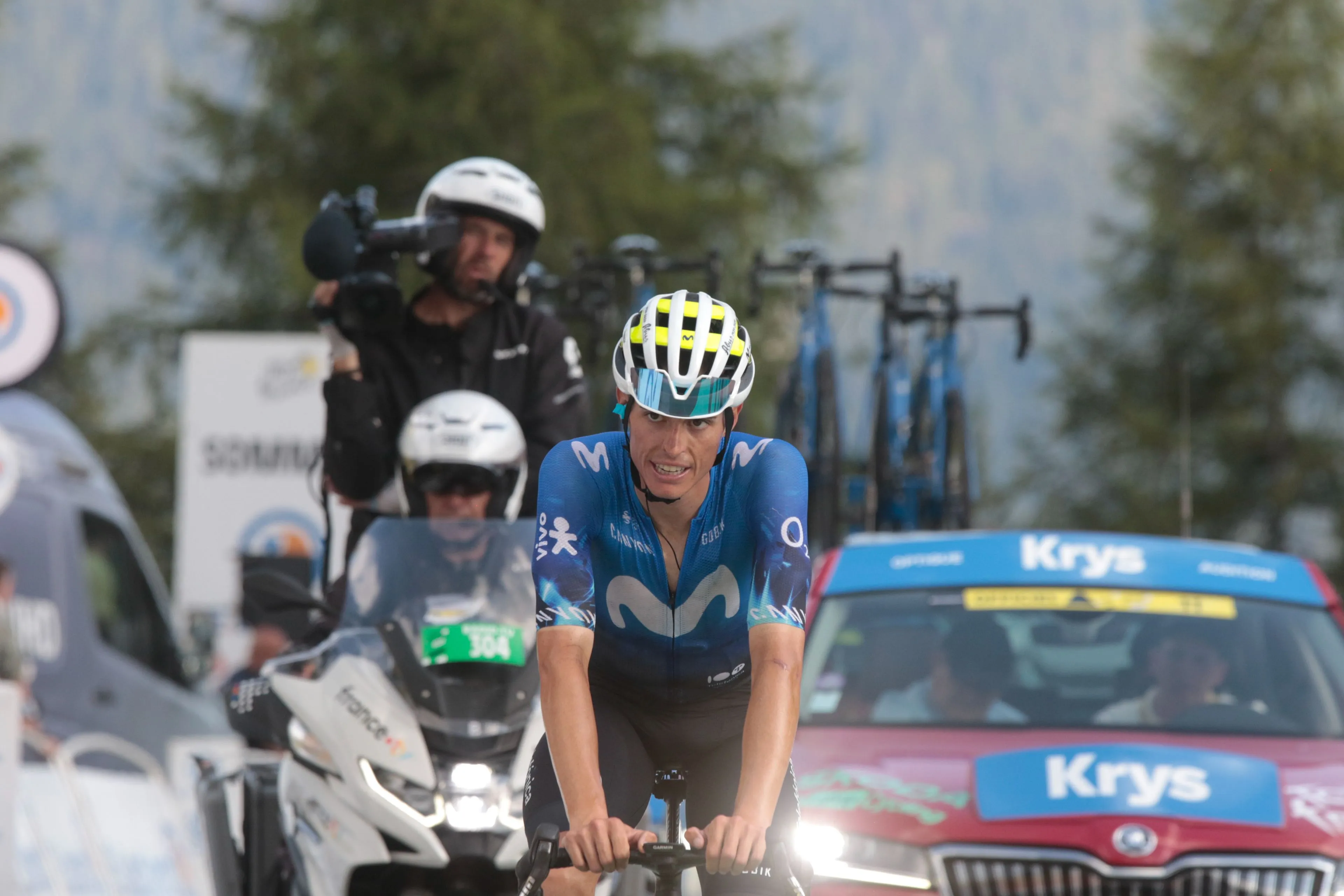 Análisis de la plantilla de Movistar Team de cara a 2025: ¡Sólo 20 ciclistas garantizados!
