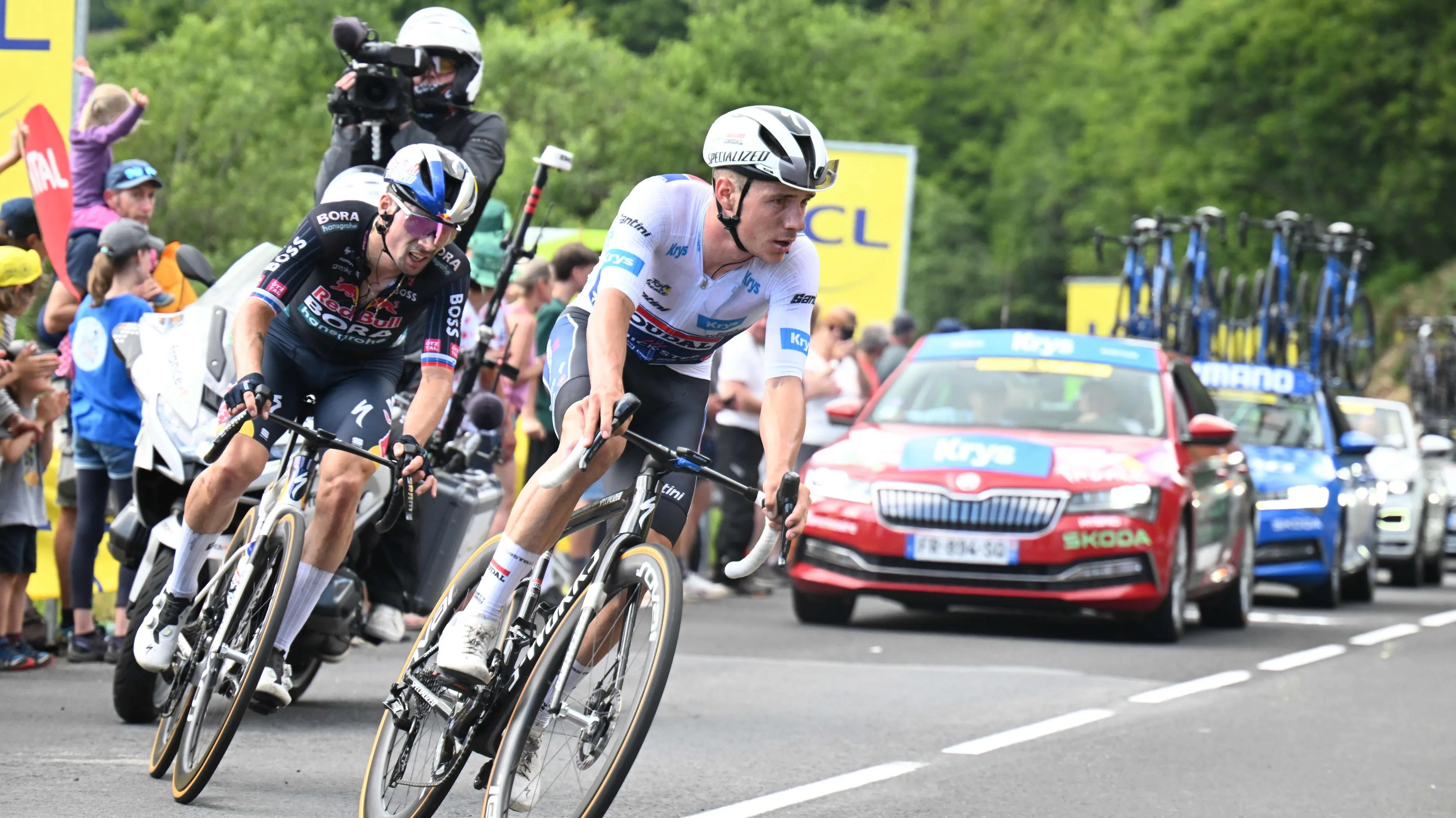 Un experto insta a Remco Evenepoel a pedir consejo a Primoz Roglic y Wout van Aert tras su accidente: "Será estimulante"