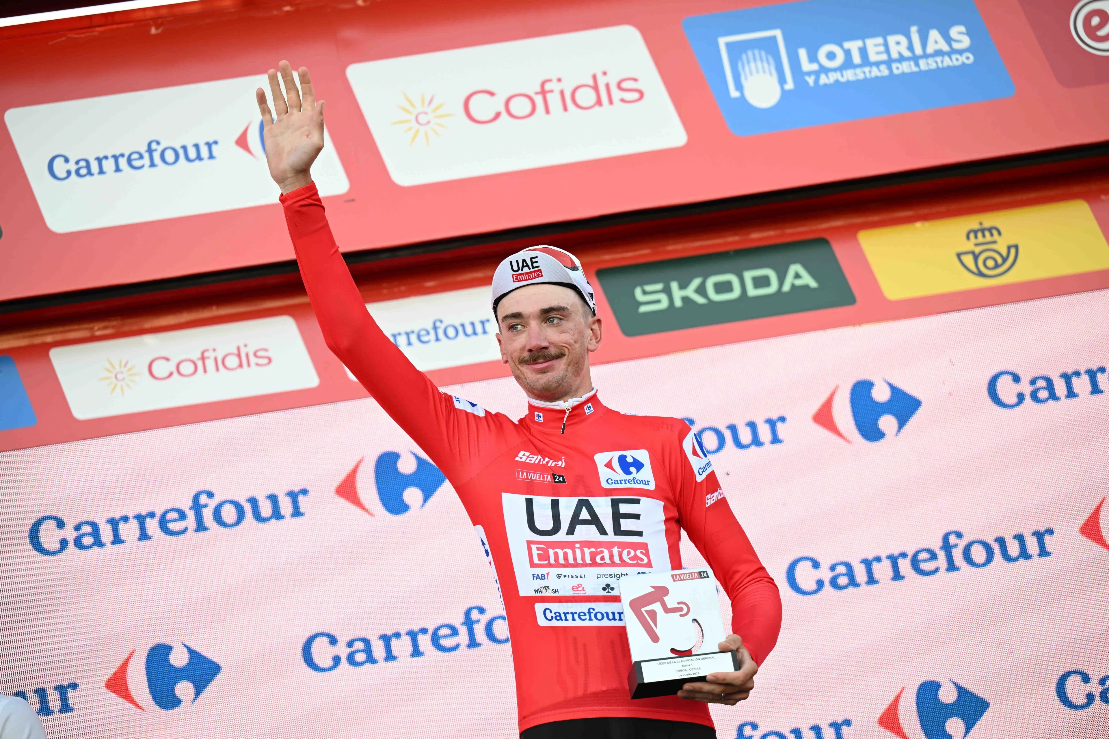 Clasificación general de la Vuelta a España tras la etapa 1: Roglic lidera entre los favoritos, Enric Mas sobrevive, Mikel Landa se hunde y McNulty se viste de rojo
