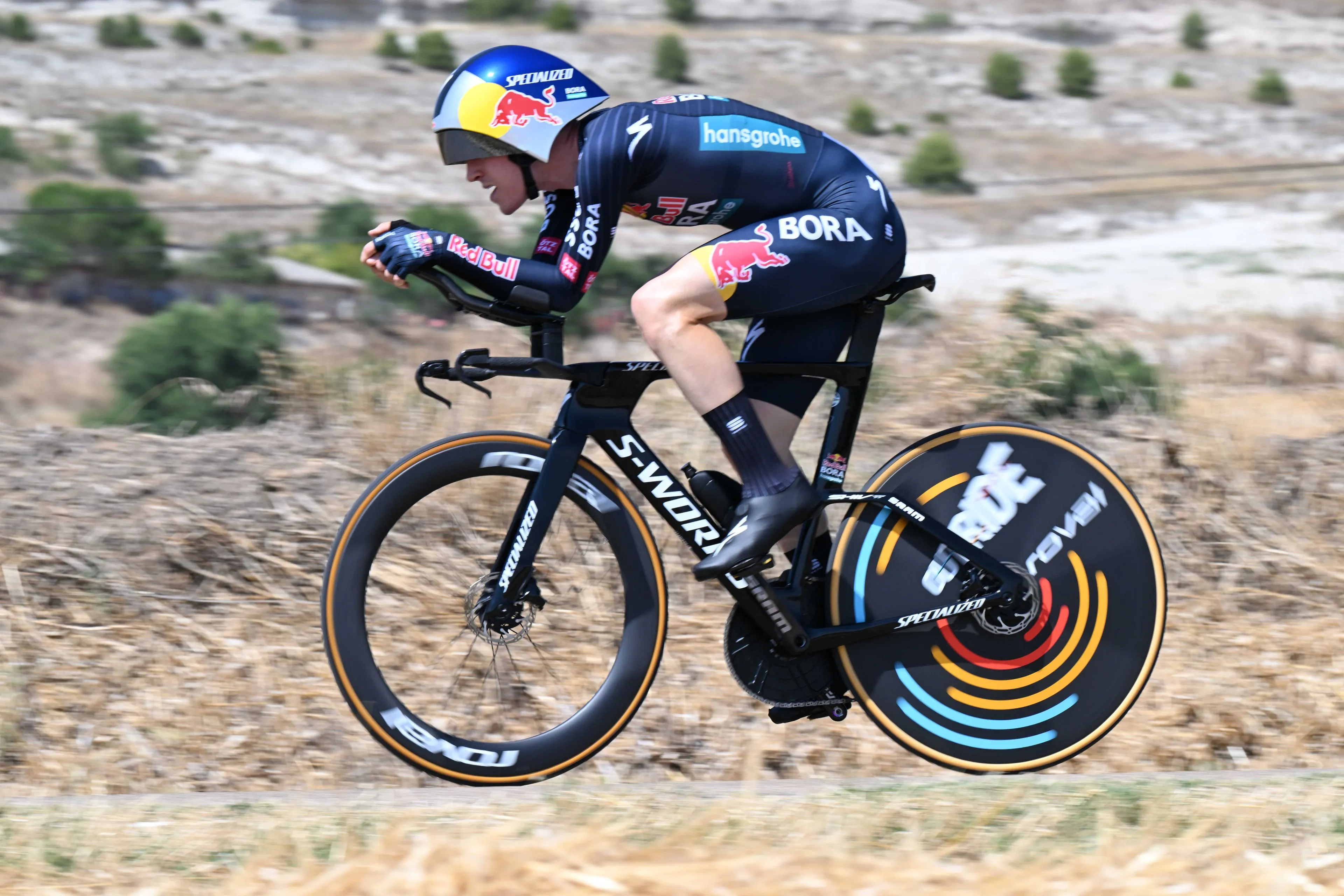 ¡Van a por Visma y UAE! Red Bull BORA se asegura a 2 de las grandes promesas del ciclismo mundial
