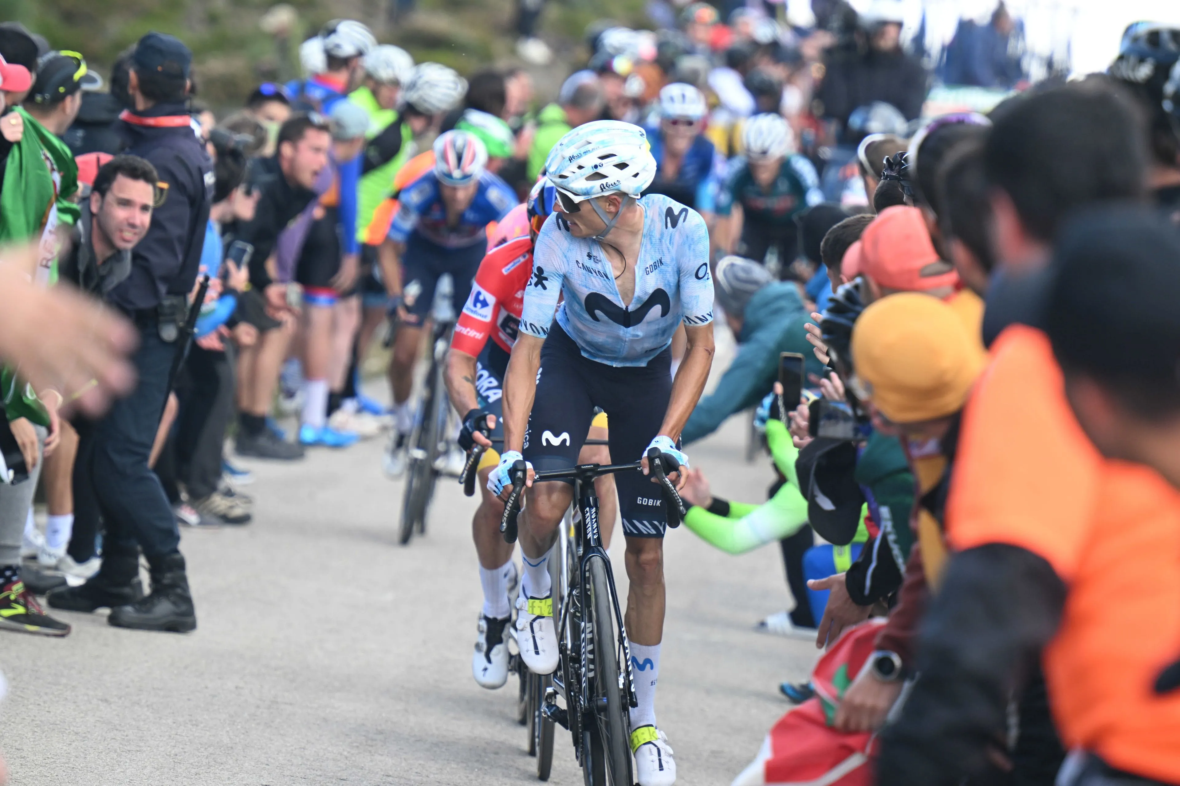 Los resultados que tiene que conseguir Movistar Team para que 2025 sea un "año perfecto"