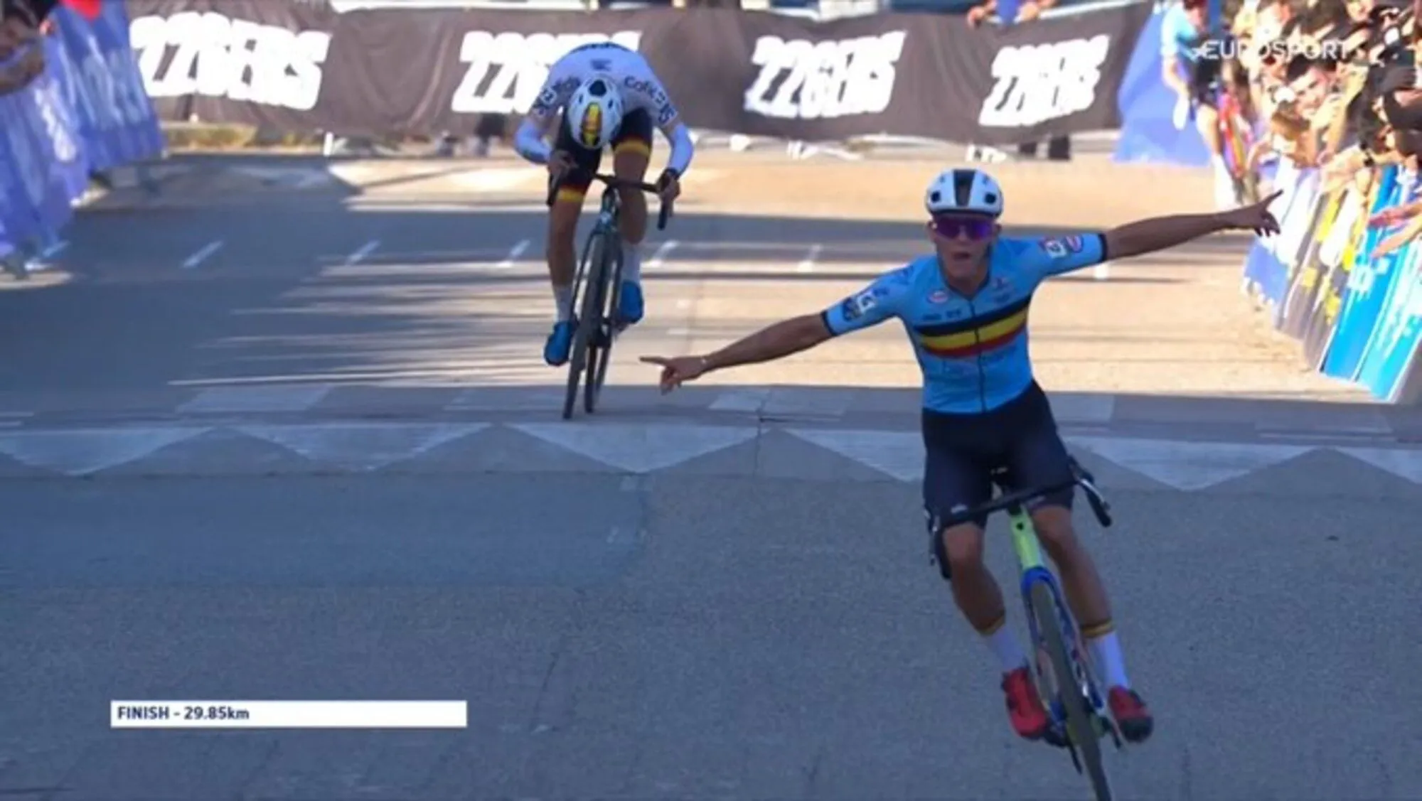 ¡Increíble plata de Felipe Orts en el Campeonato de Europa de Pontevedra por detrás de Thibau Nys!
