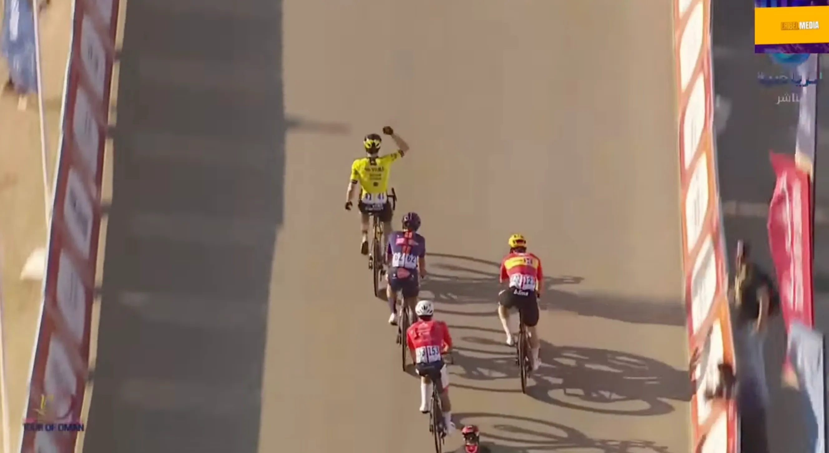 Tour de Omán: Olav Kooij gana sobrado ante un Fernando Gaviria que le hizo de lanzador