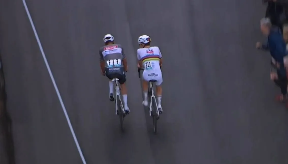 El acuerdo imposible de Van der Poel y Pogacar para la Milán-San Remo 2026: ¡Cipressa en menos de 8 minutos!