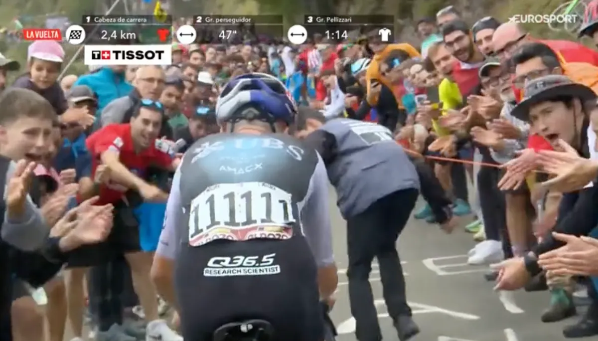 camara-expulsado-vuelta