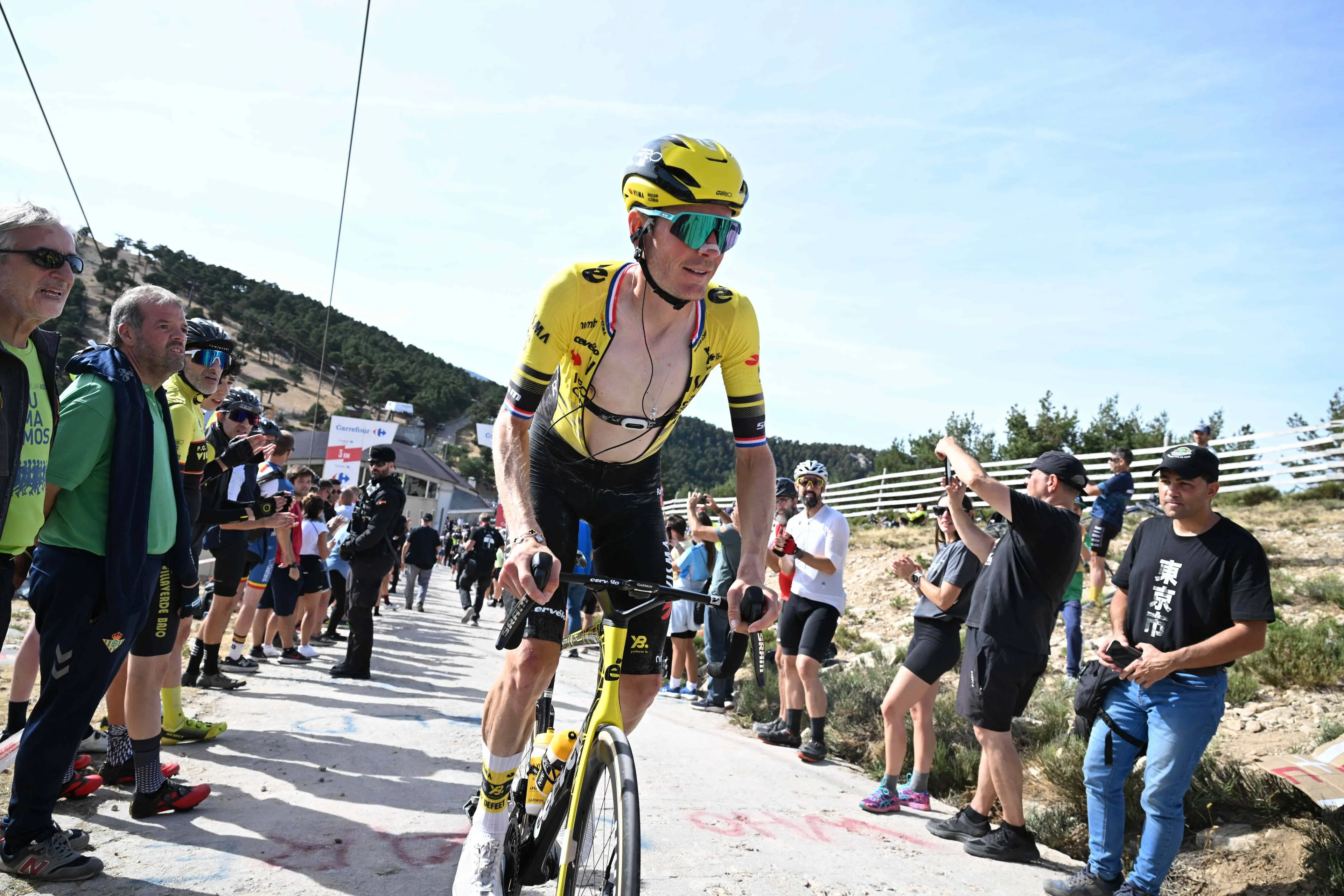 Entre los que se marcharon estuvo Dylan van Baarle, ganador en París-Roubaix. @Sirotti