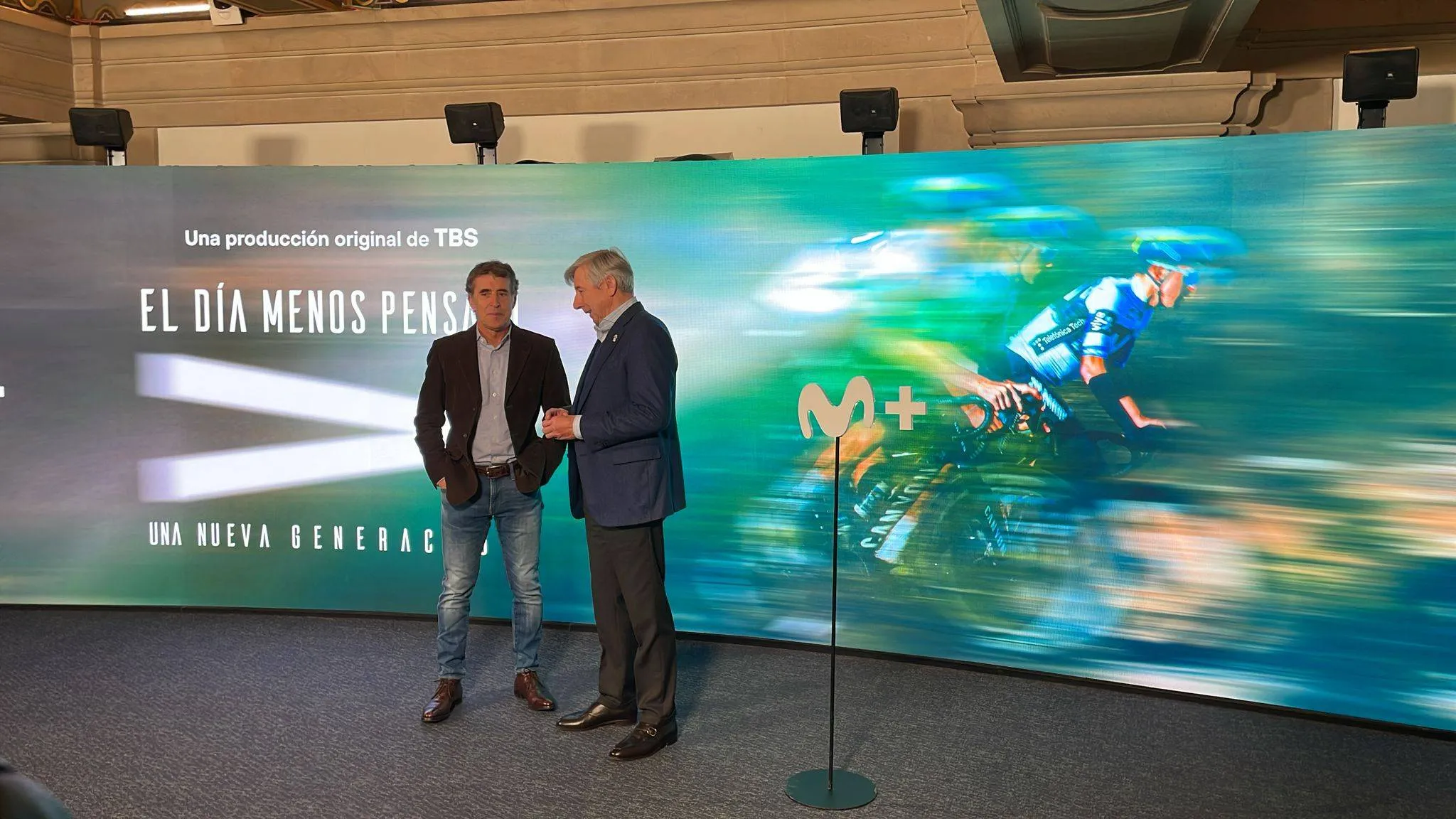 Eusebio Unzué y Perico Delgado, en la presentación de la temporada 5 de El Día Menos Pensado