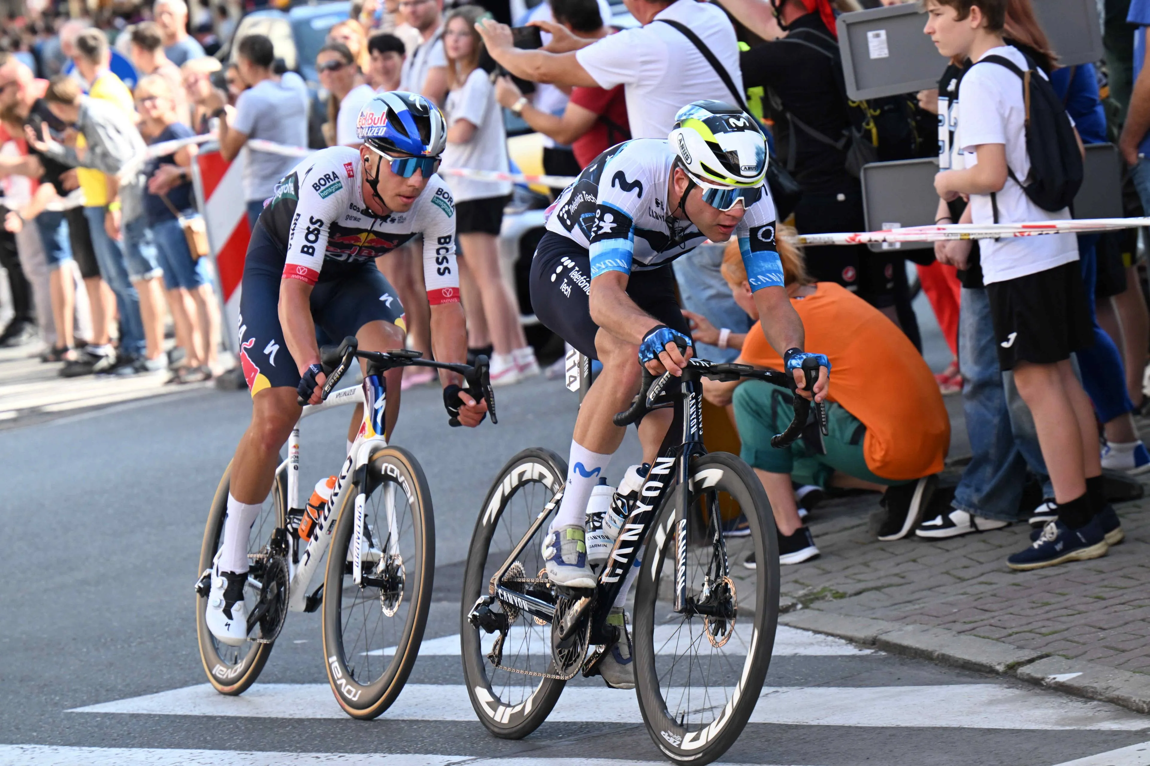 Filip Maciejuk, enfrentándose a Movistar Team una temporada antes de su fichaje