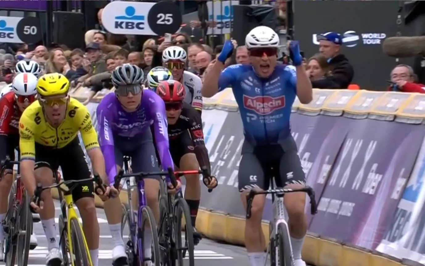 Jasper Philipsen gana la En los Campos de Flandes 2026