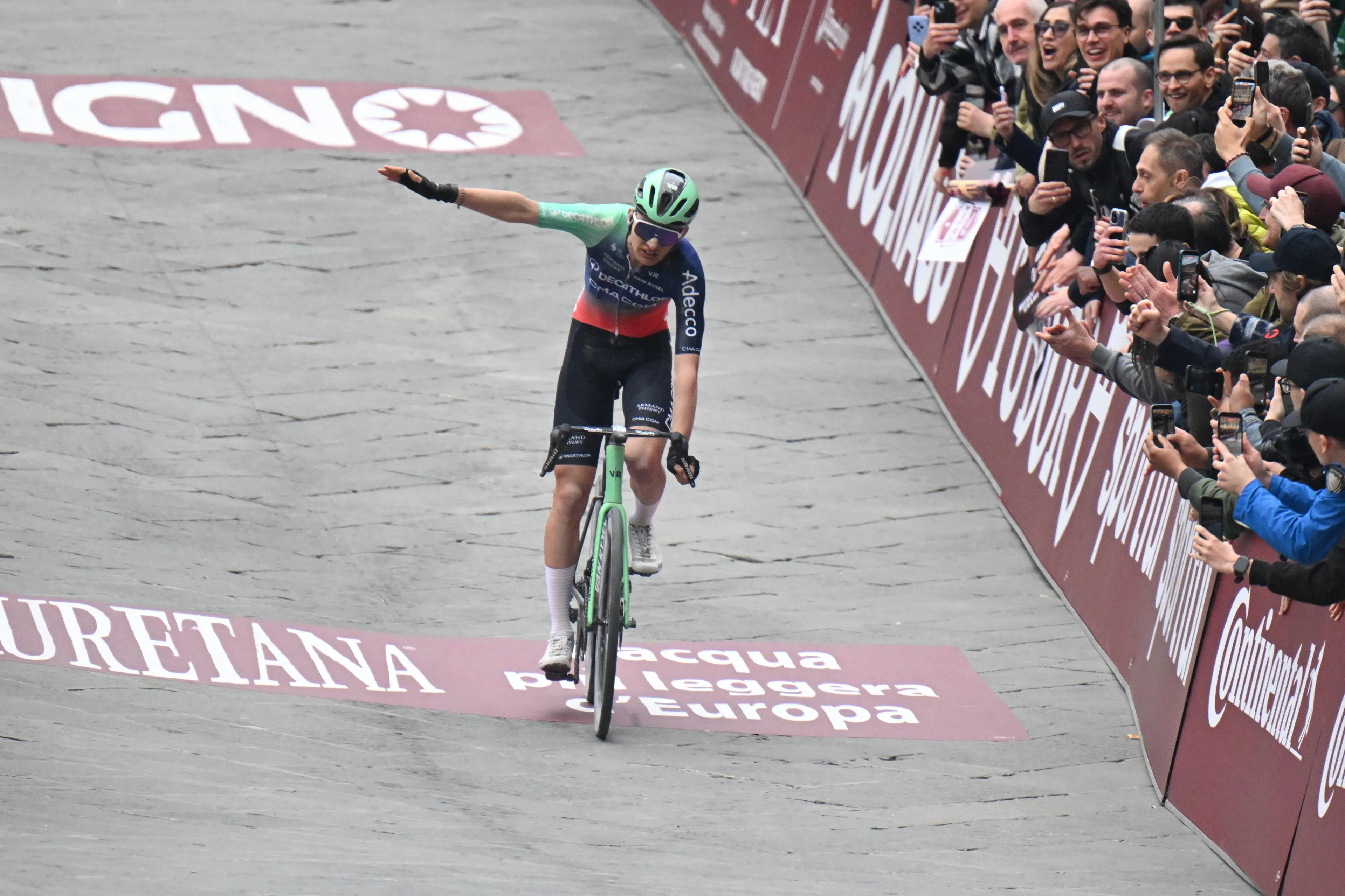 Paul Seixas, podium en la Strade Bianche 2026