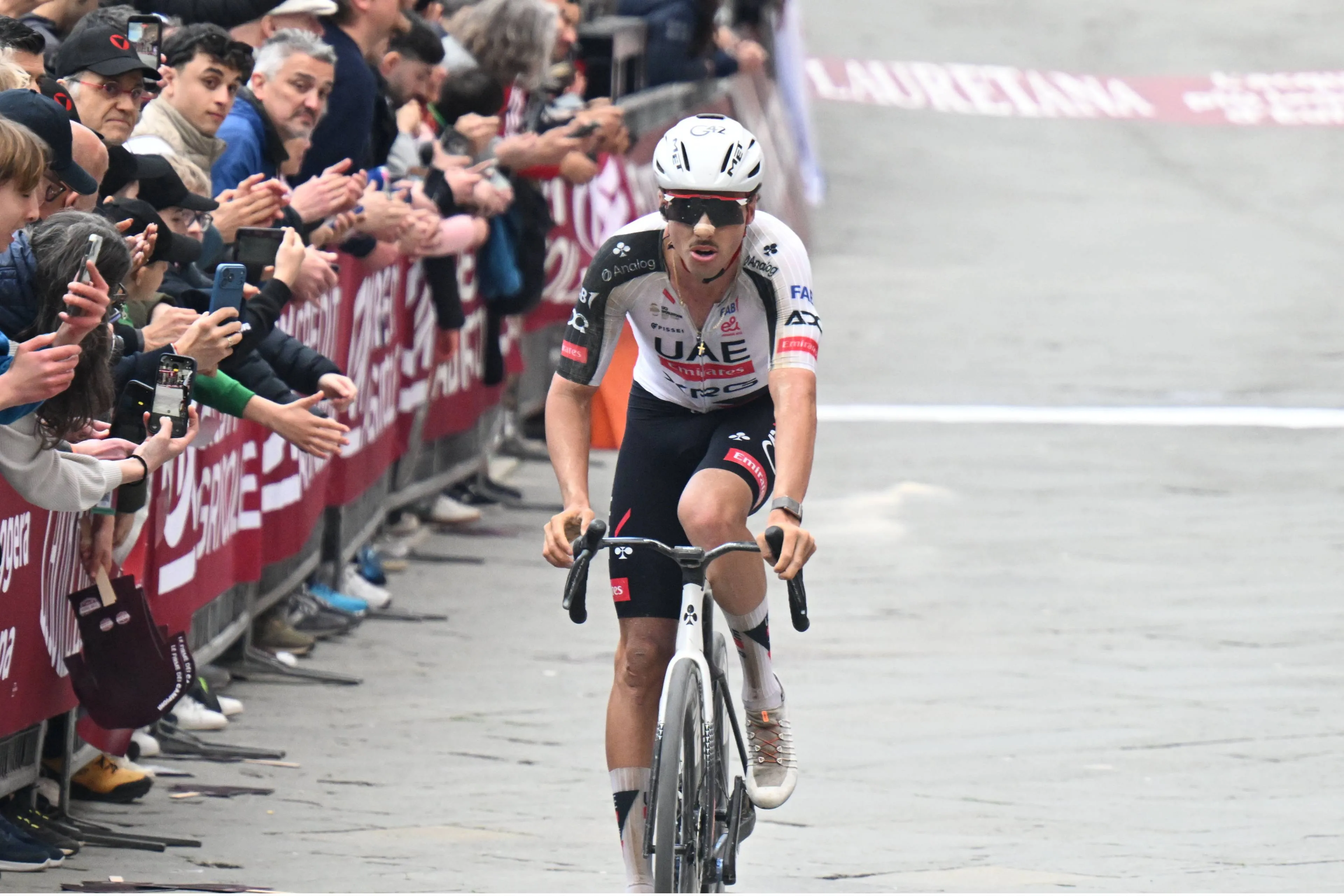 Jan Christen en la Strade Bianche 2026