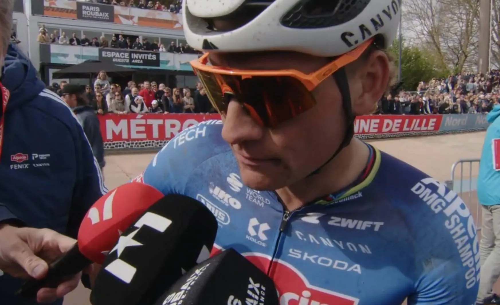 Mathieu van der Poel fue 4º en la París-Roubaix 2026.