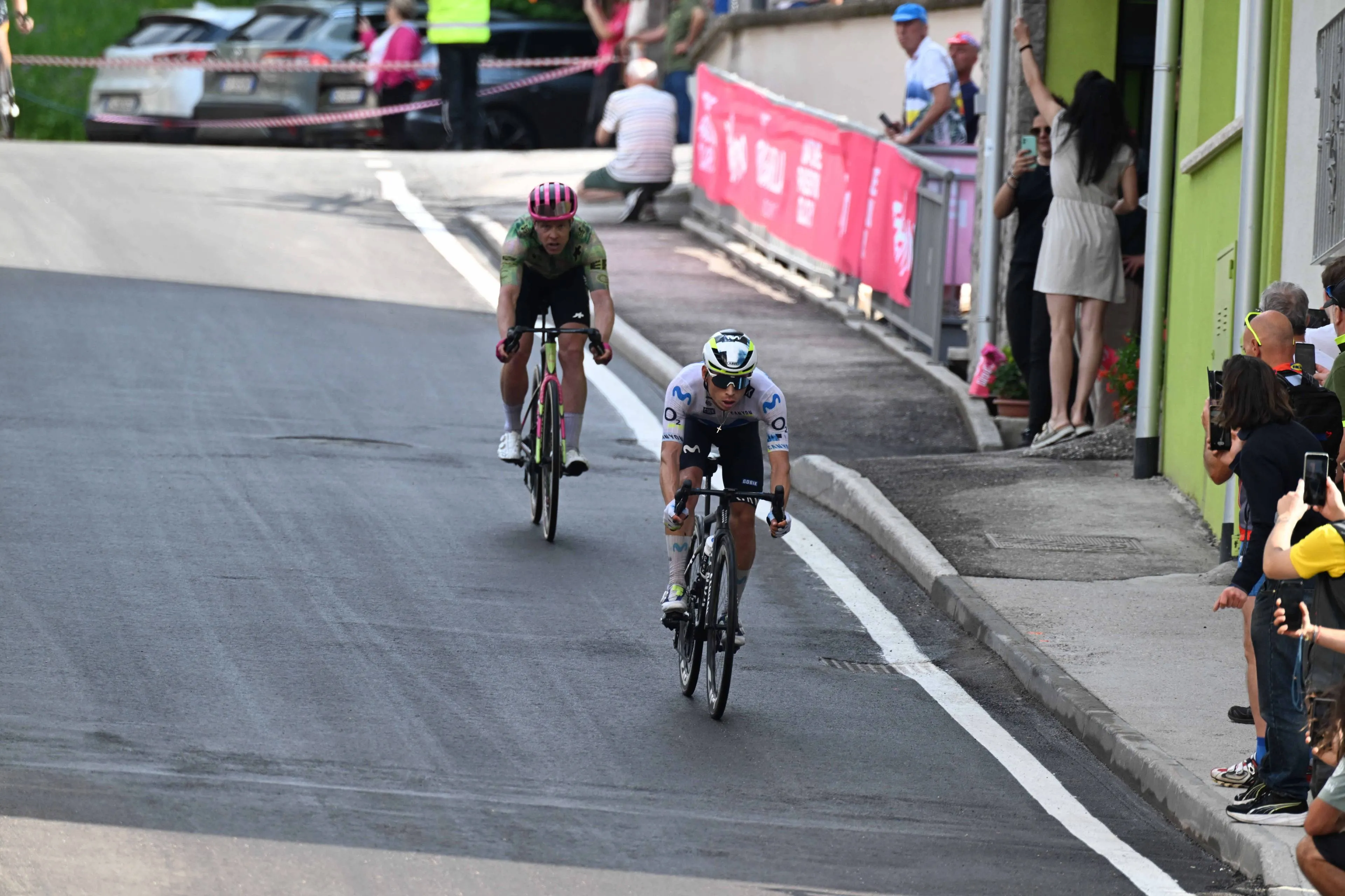 En DIRECTO Giro de Italia 2026 Etapa 18: El Muro di Ca' del Poggio espera a Einer Rubio y a Enric Mas