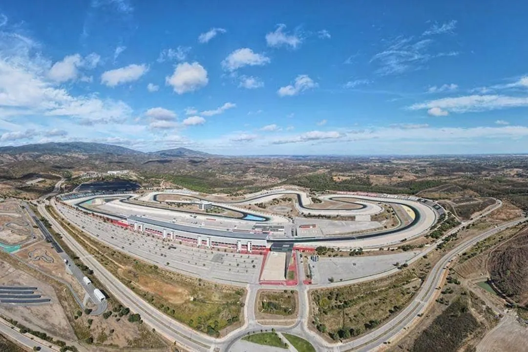 2a54eaf9 f6dc 4f6a a8f1 7ff8ffa49325 1