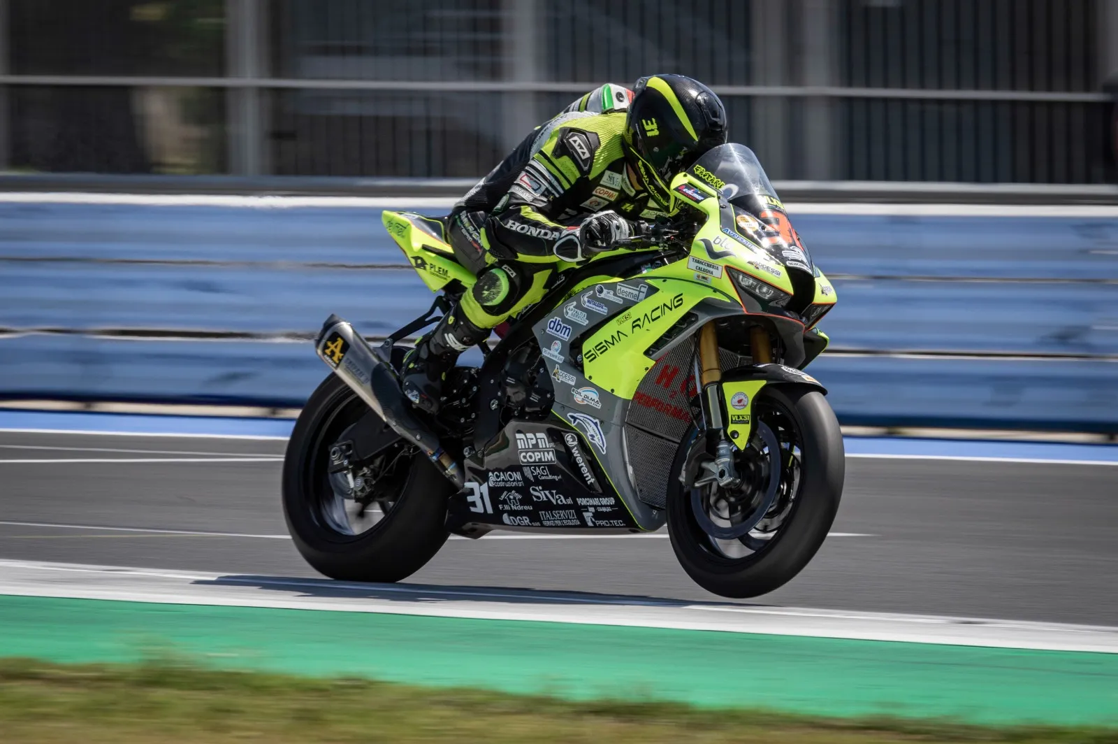 Volti nuovi: Sisma Racing al debutto nel CIV Superbike