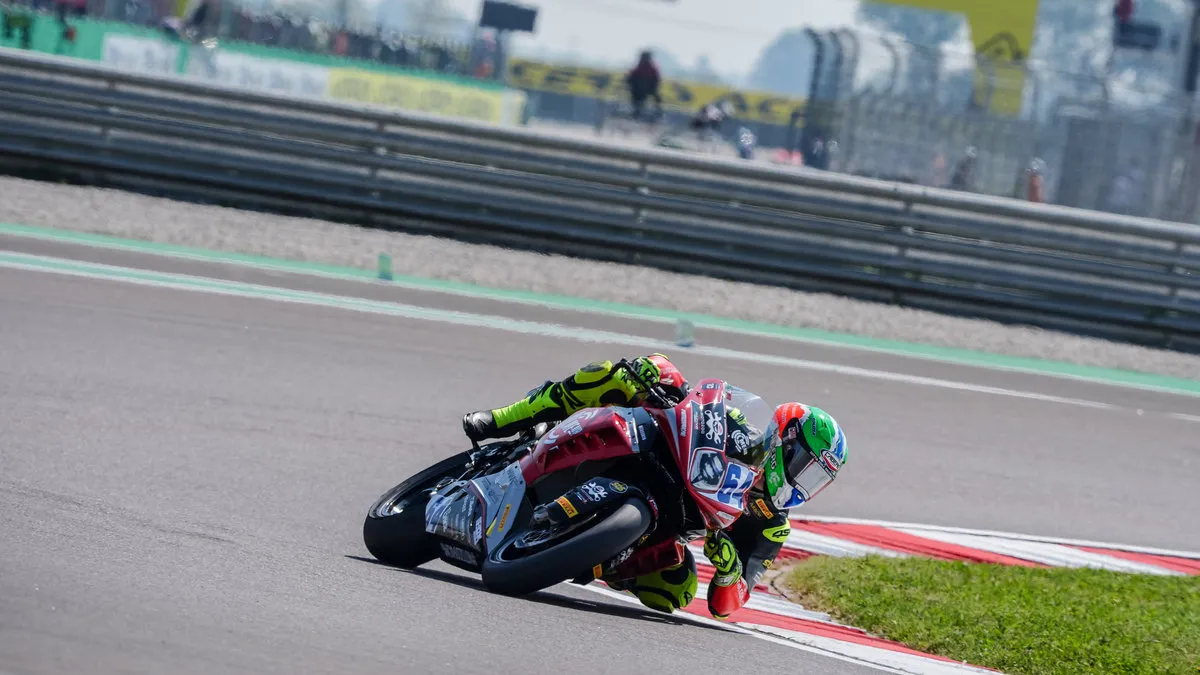 51029 r4 jdr wsbk action result