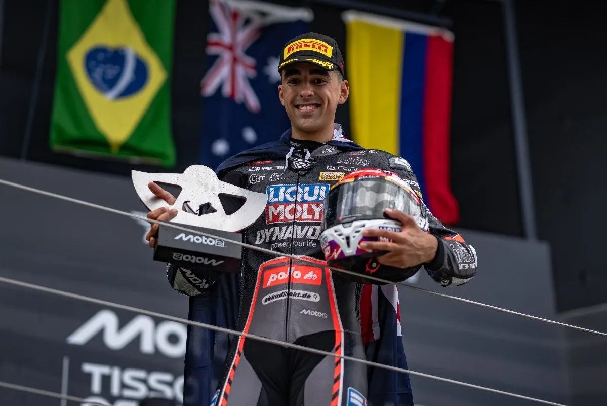 Moto2: Senna Agius, il primo ruggito e la promessa al bisnonno