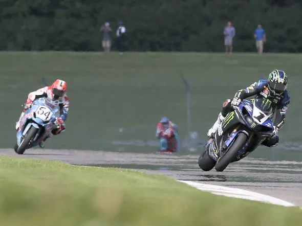 ama superbike barber race1 2013 1