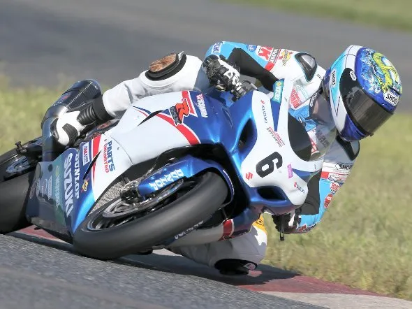 ama superbike chris clark yoshimura 2012