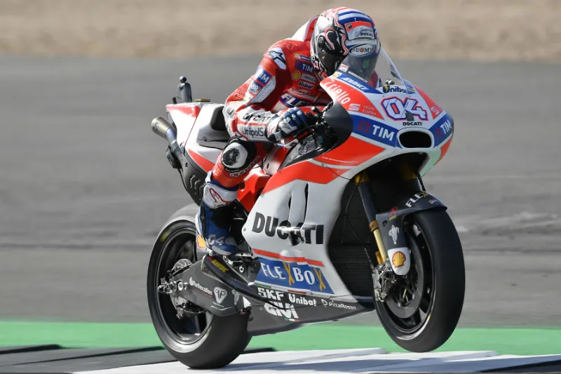 andrea dovizioso race silverstone 2017