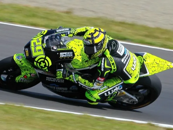andrea iannone motegi gara 2011