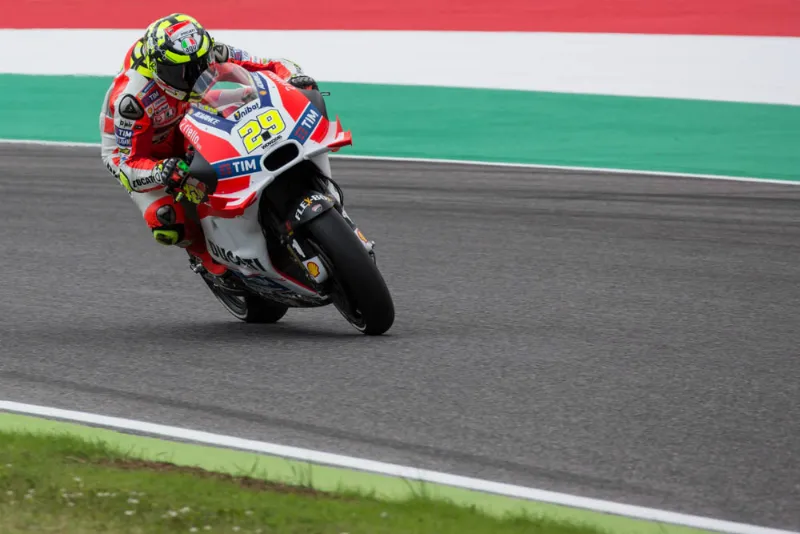 andrea iannone mugello gp 2016