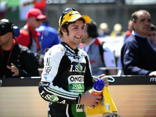 andrea iannone paddock