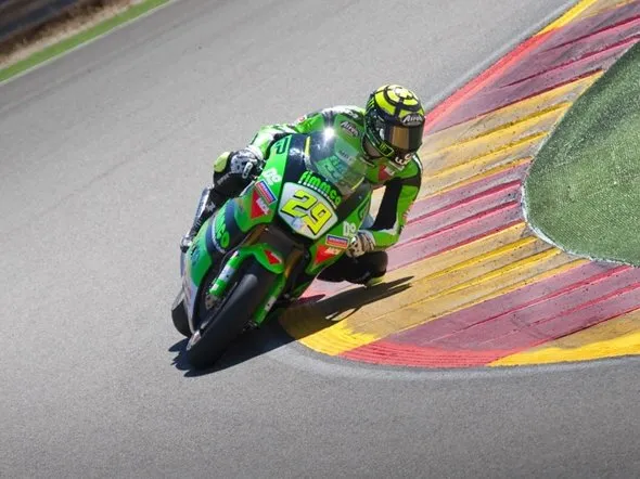 andrea iannone pole aragon